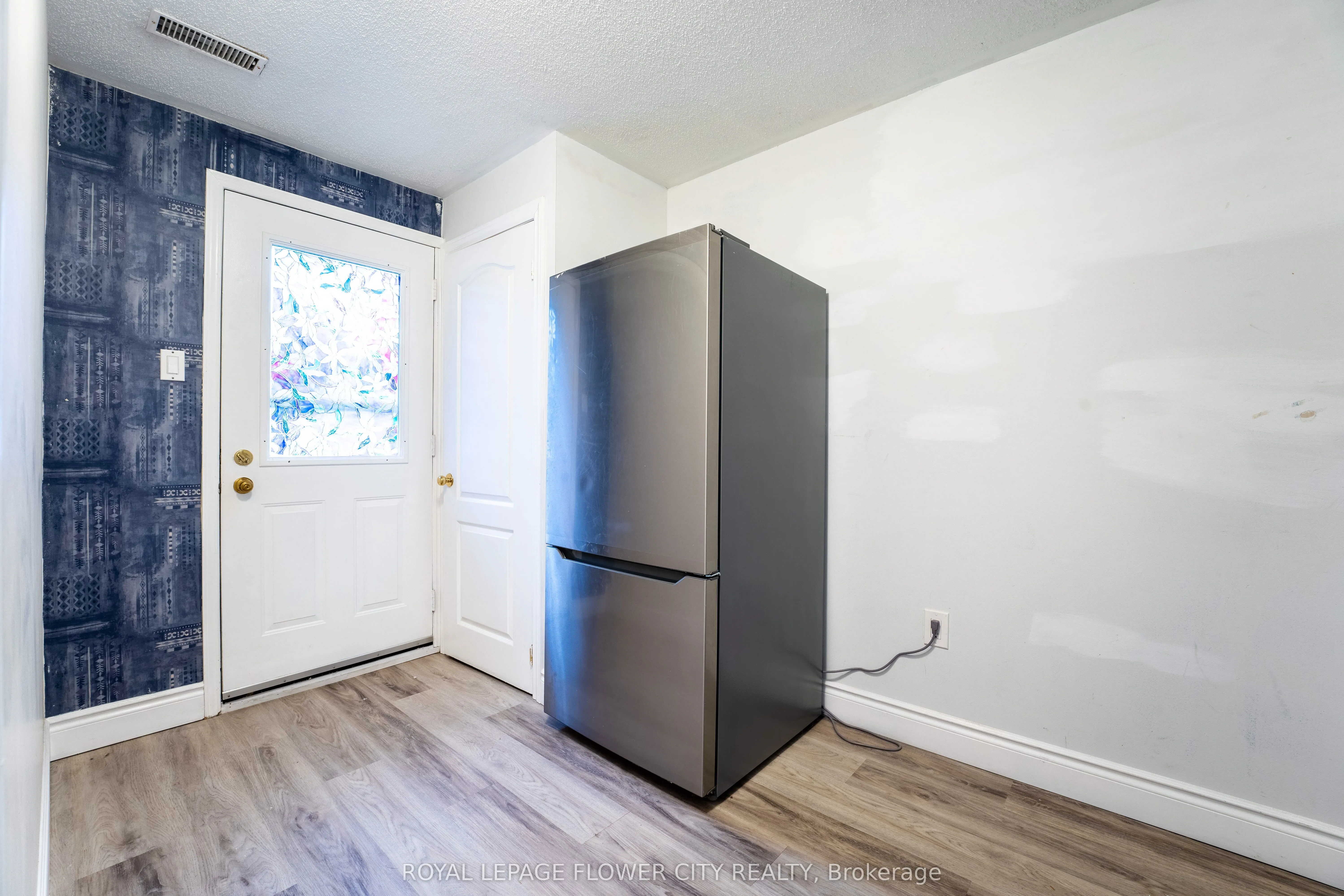 365 Pioneer Drive, #16