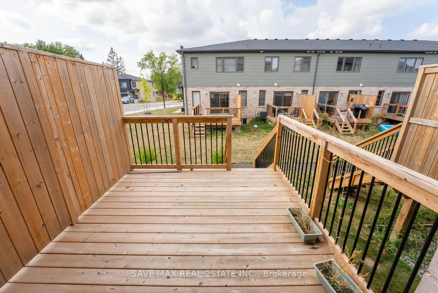 9 Shedrow Place