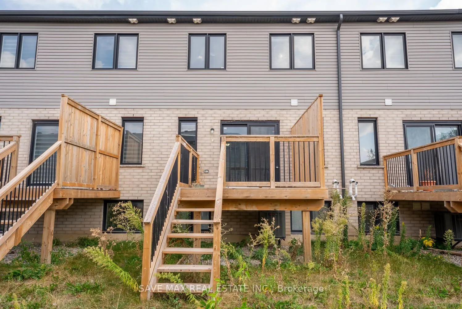 9 Shedrow Place
