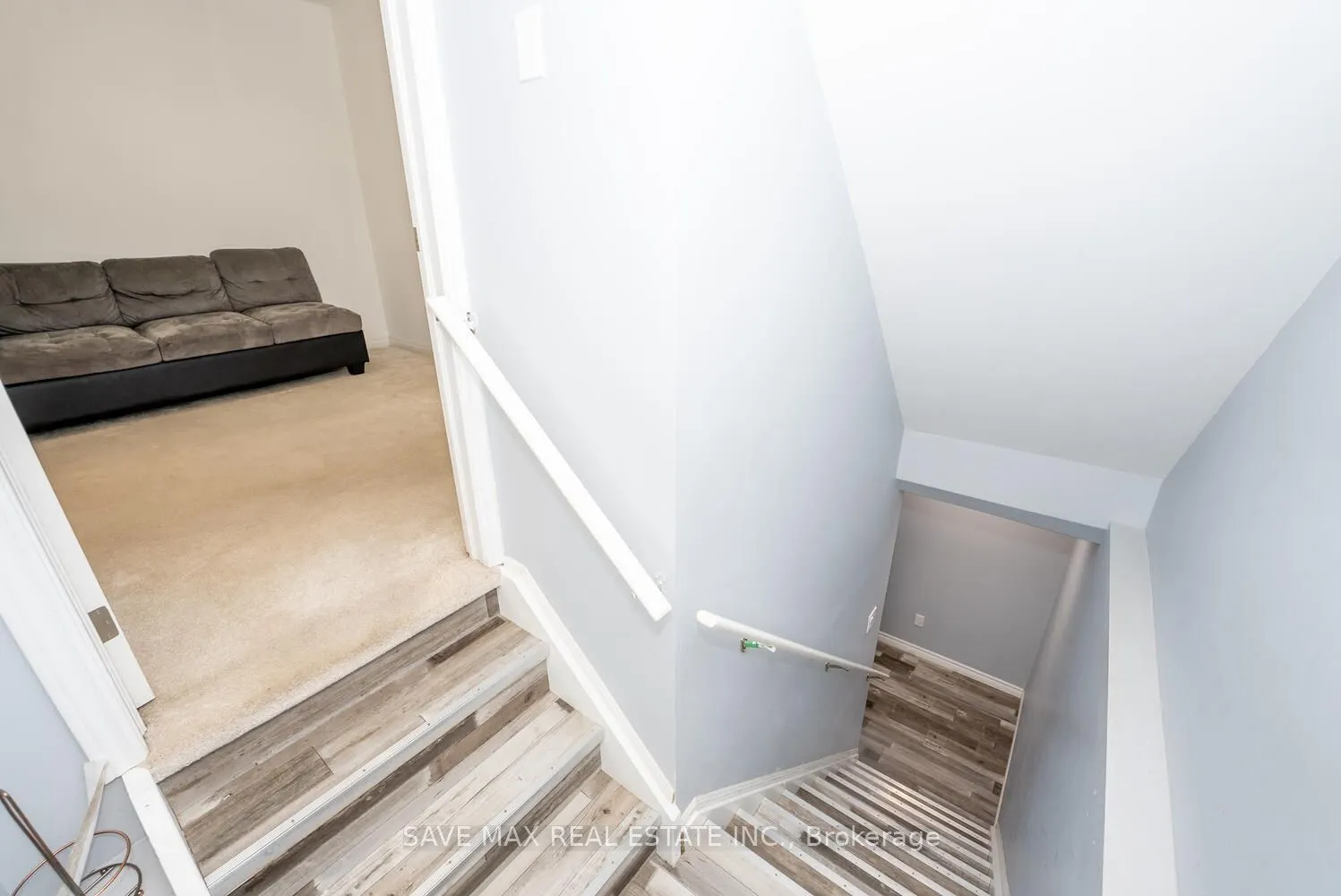 9 Shedrow Place