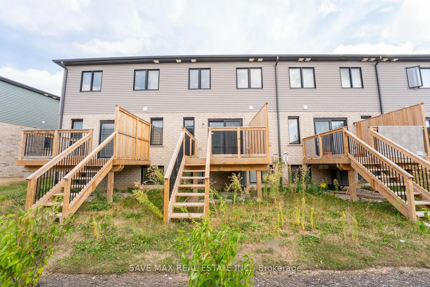9 Shedrow Place
