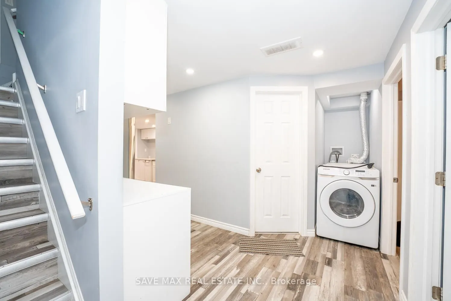 9 Shedrow Place