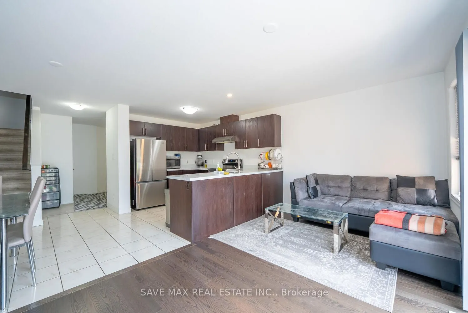 9 Shedrow Place