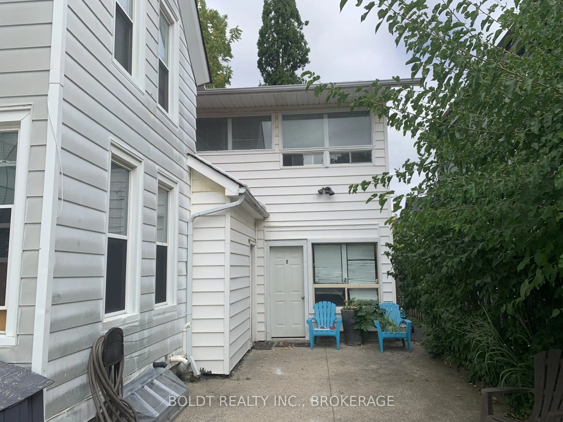 4573 Armoury Street