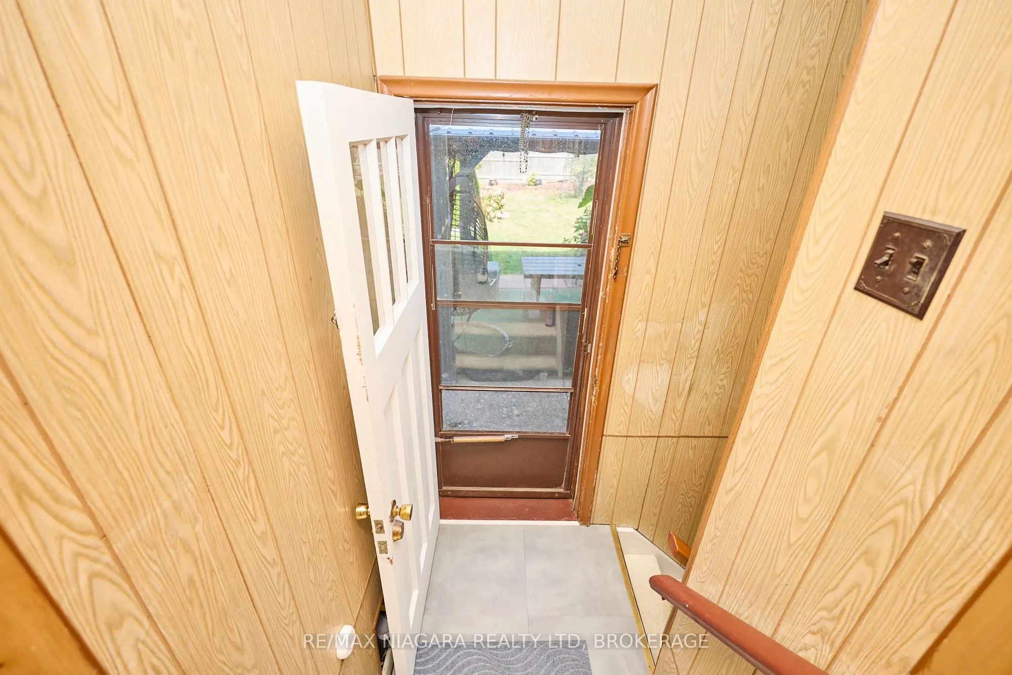 316 Bowen Road