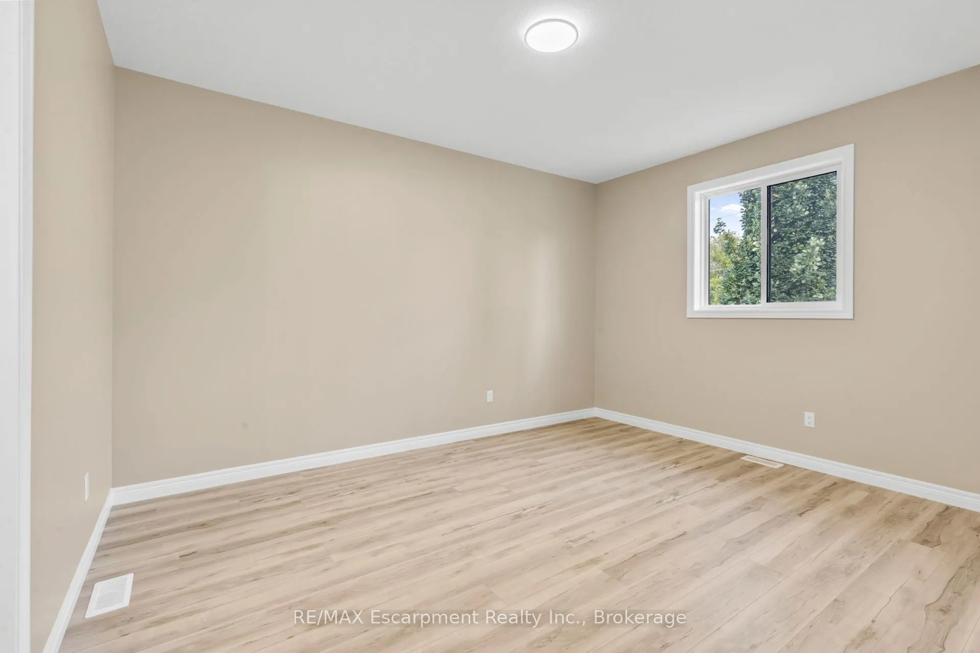 5 John Pound Road, ##5