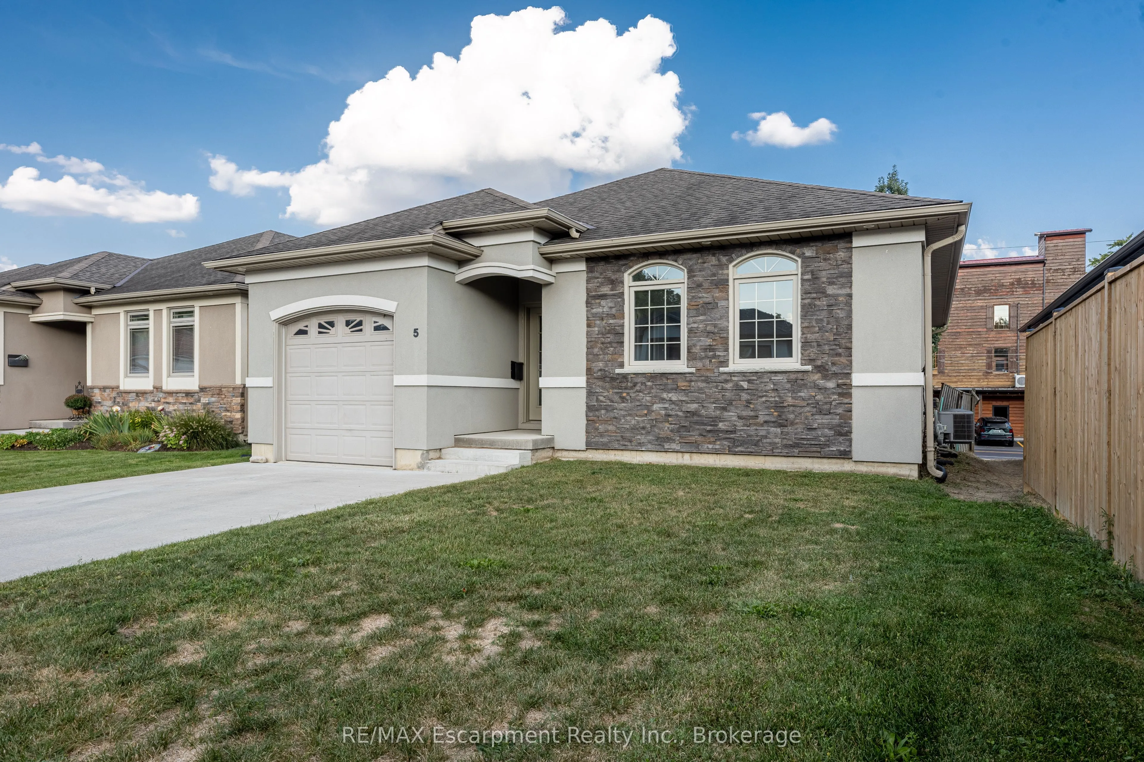 5 John Pound Road, ##5