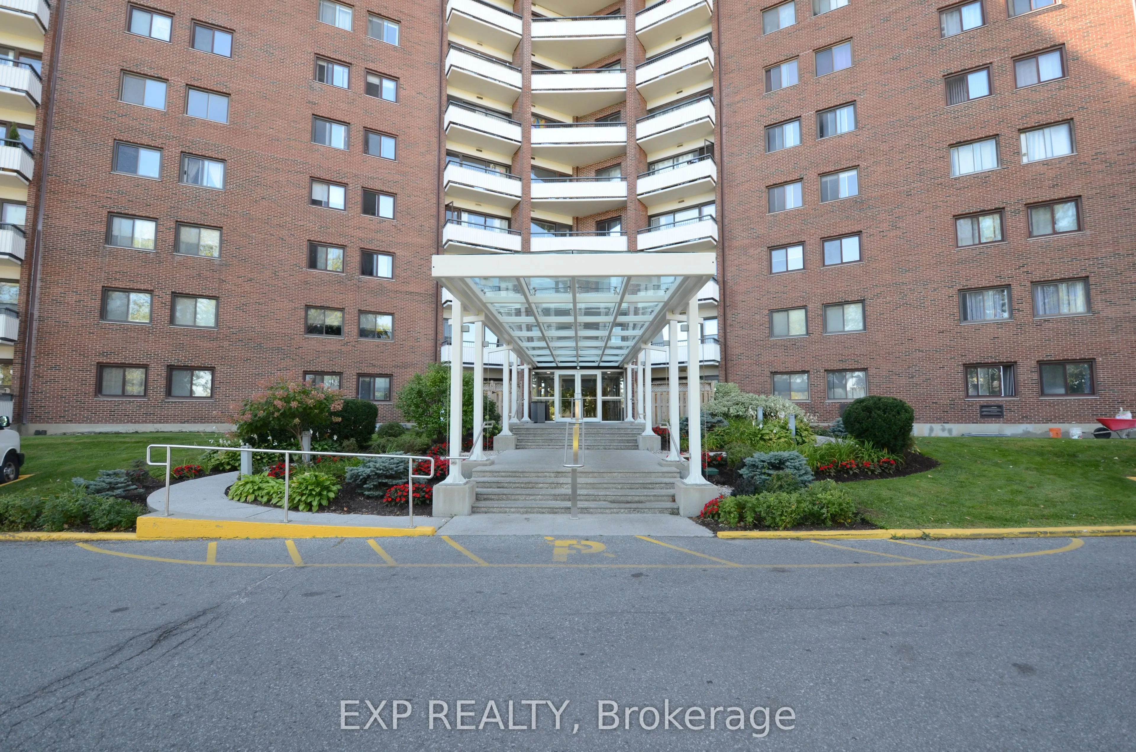 20 Chesterton Drive, #518