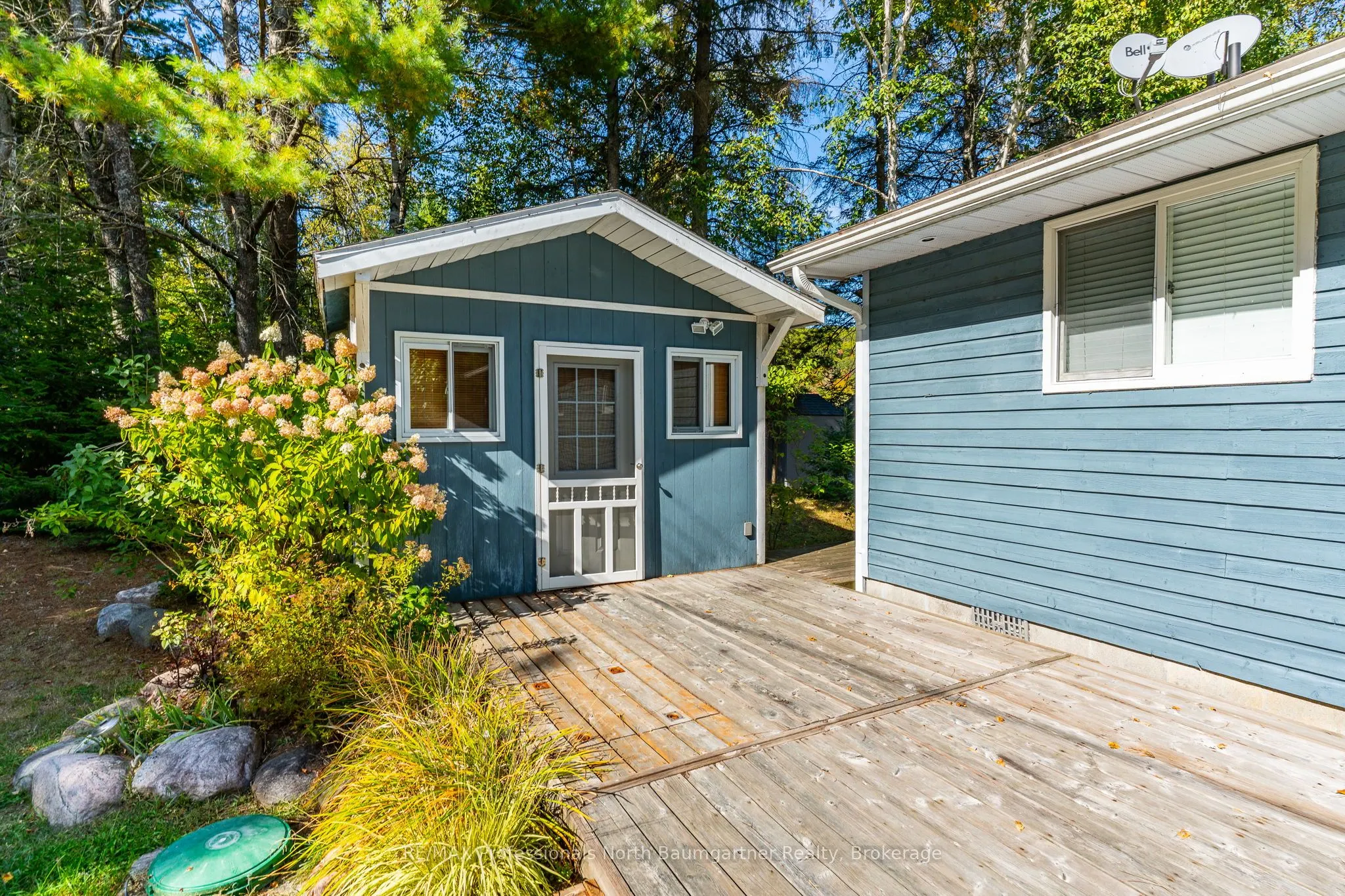 1086 Cameron Lane