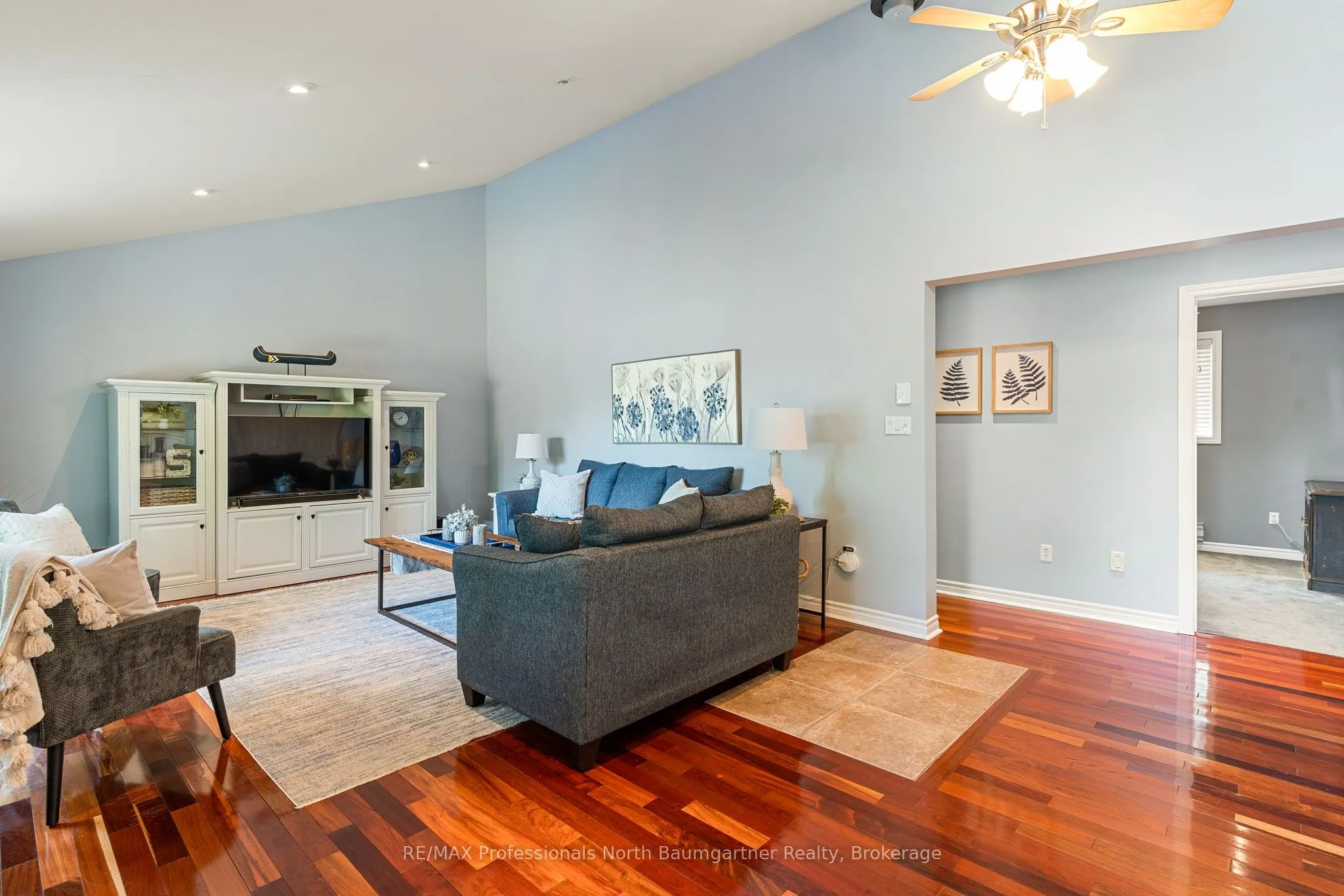 1086 Cameron Lane