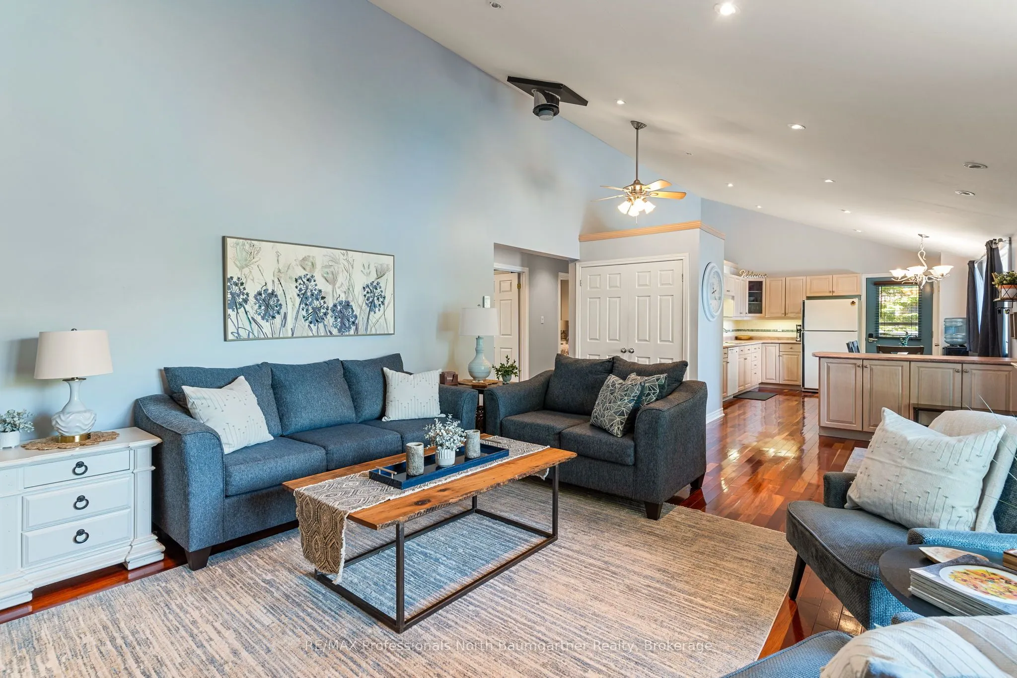 1086 Cameron Lane
