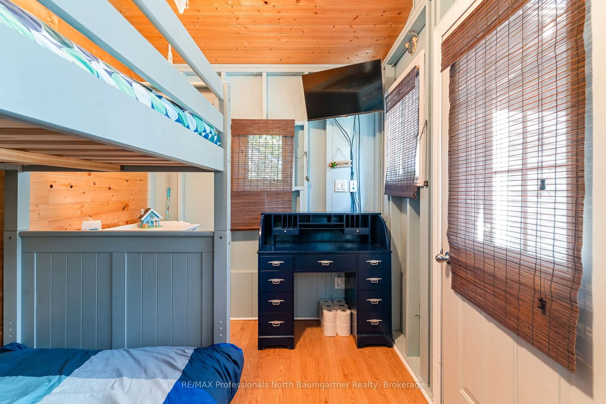 1086 Cameron Lane