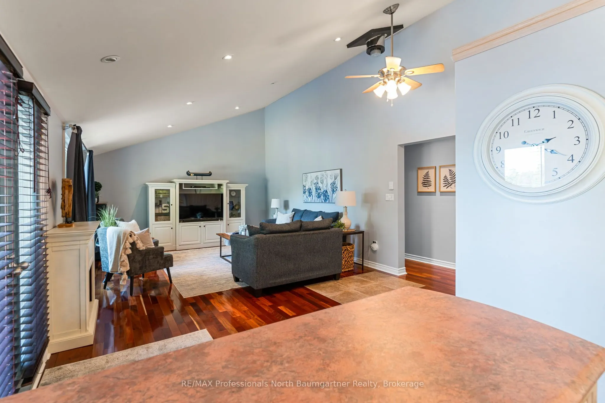 1086 Cameron Lane