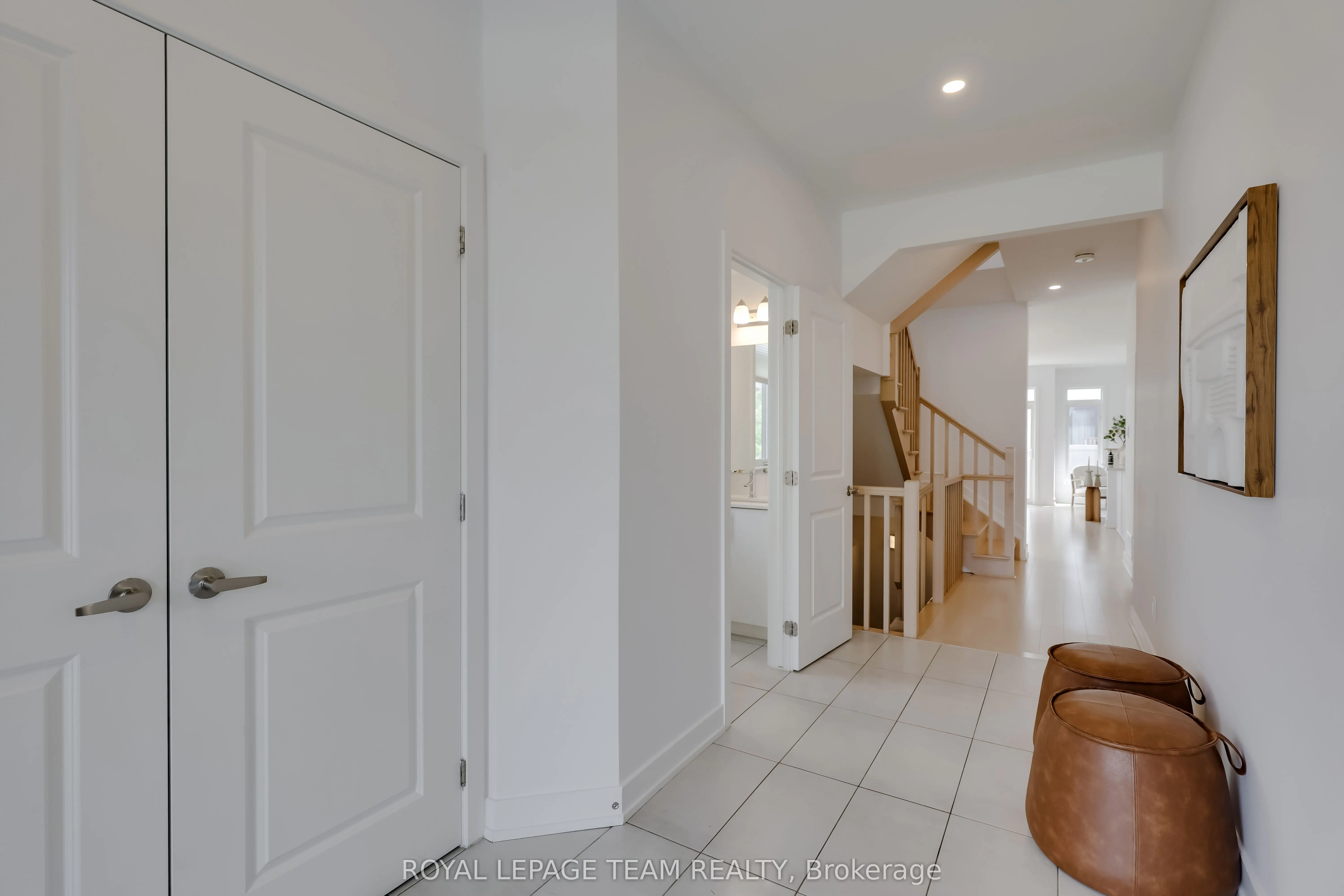 856 Clapham Terrace