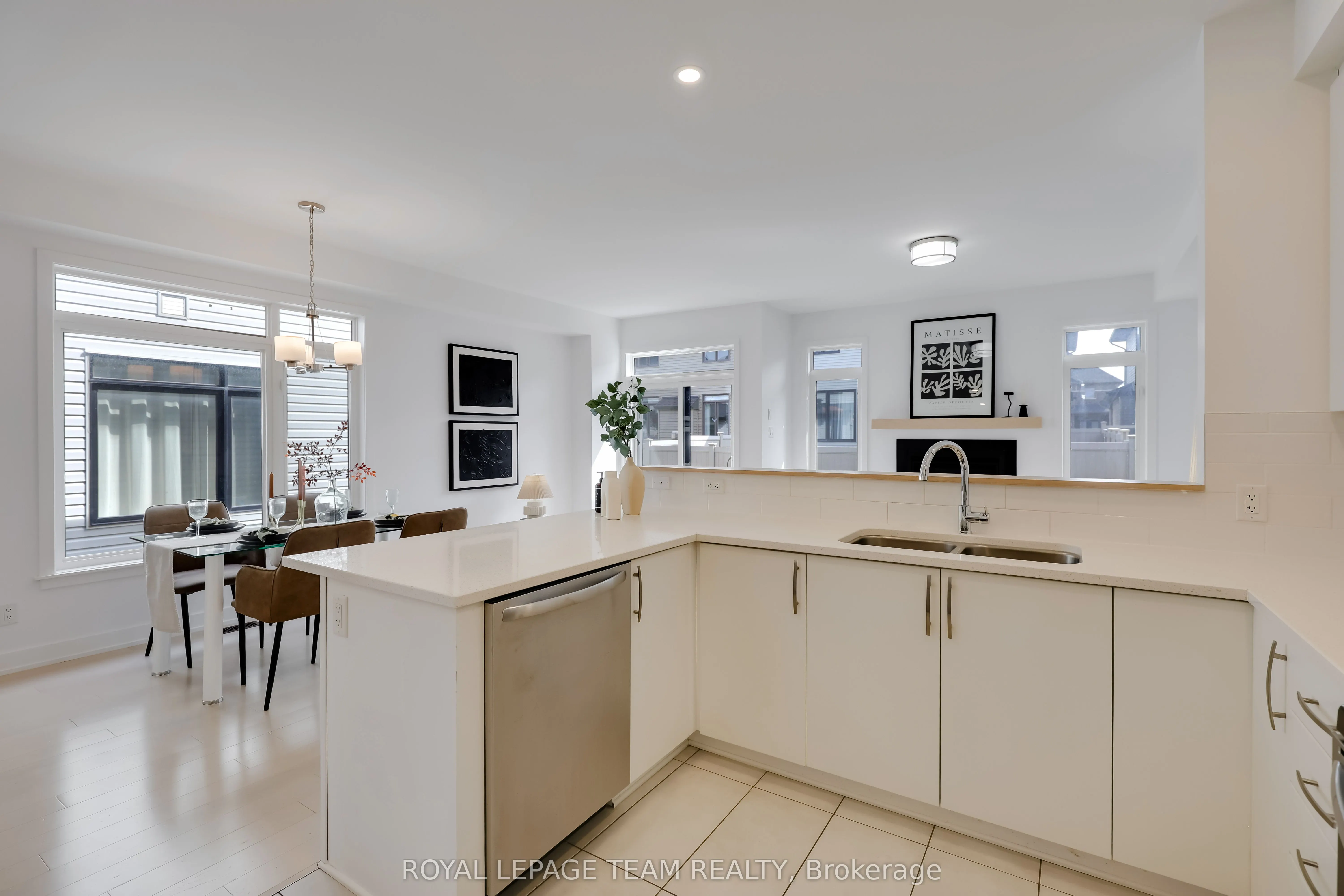 856 Clapham Terrace
