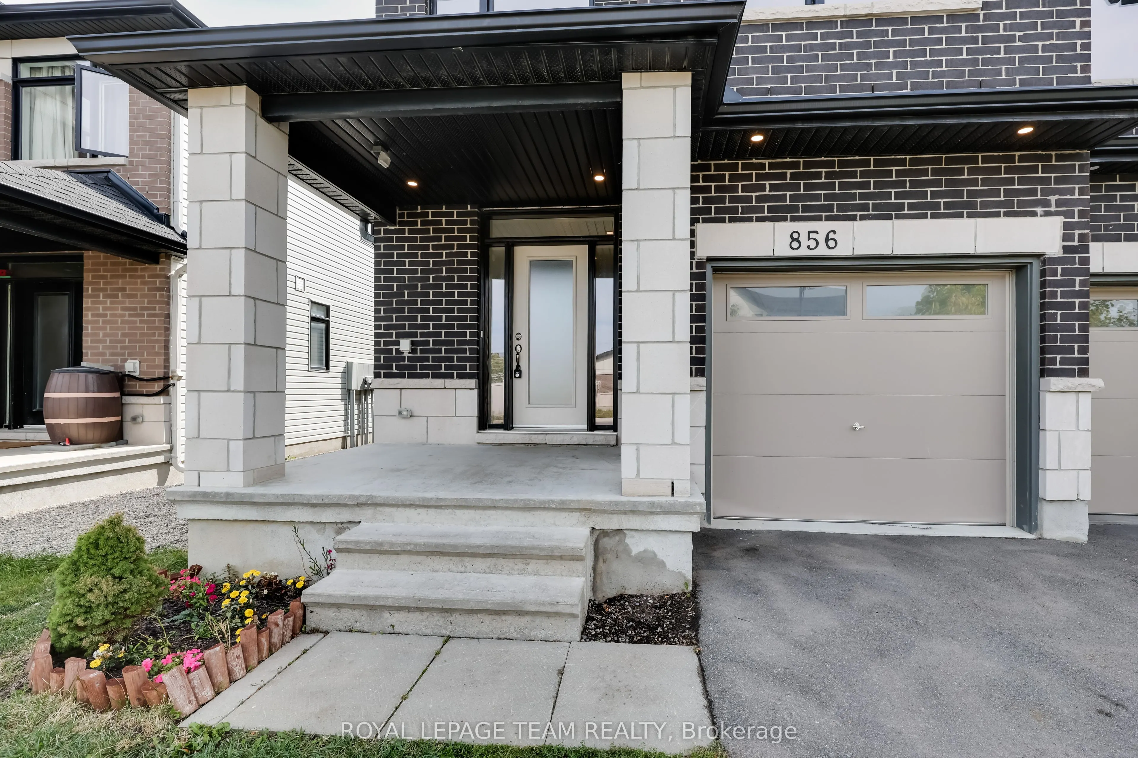 856 Clapham Terrace