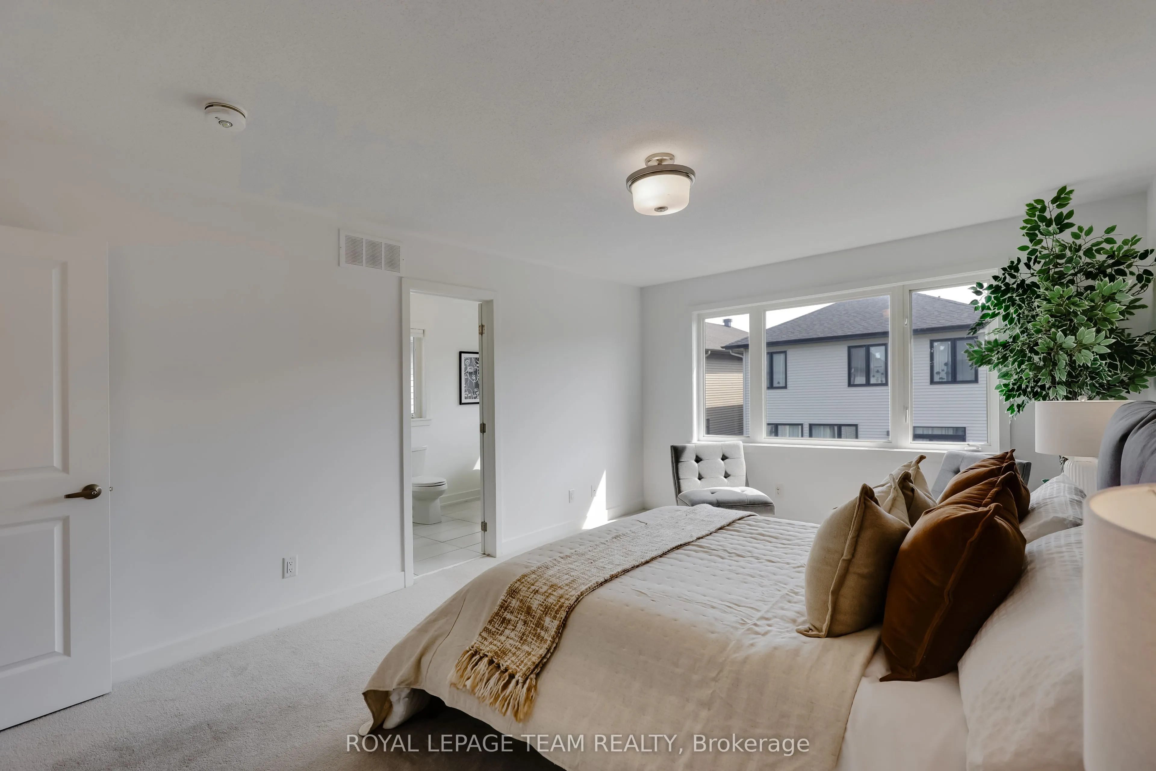 856 Clapham Terrace