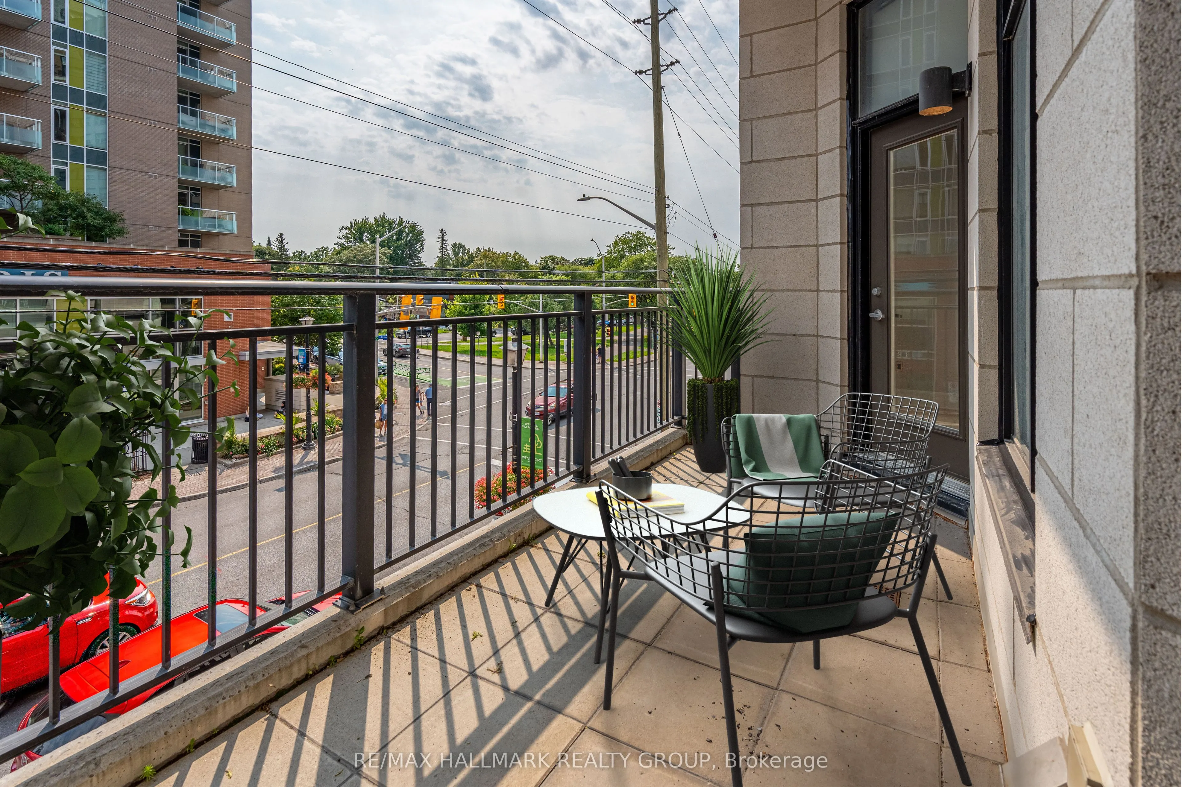 420 Berkley Avenue, #206
