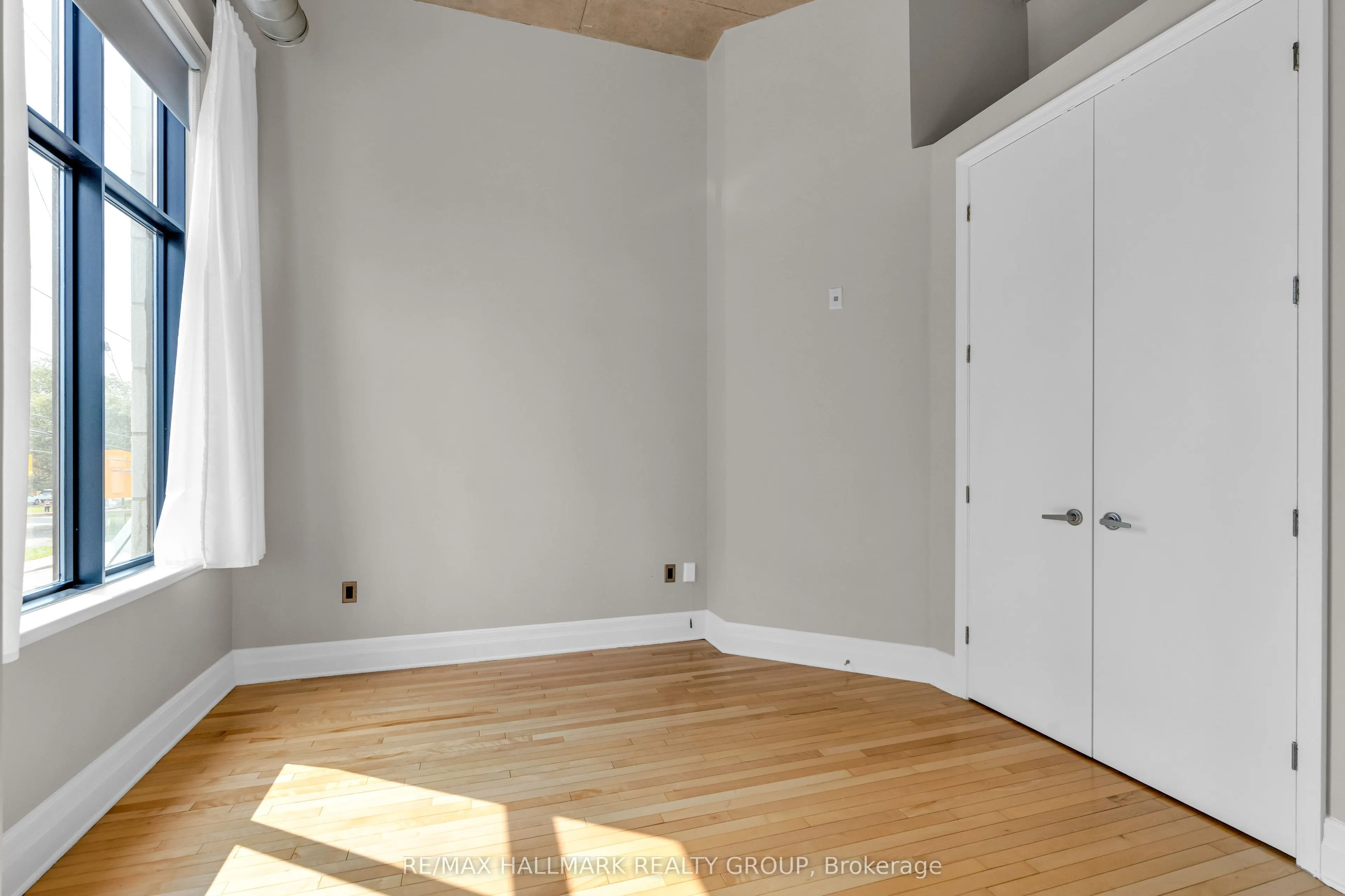 420 Berkley Avenue, #206