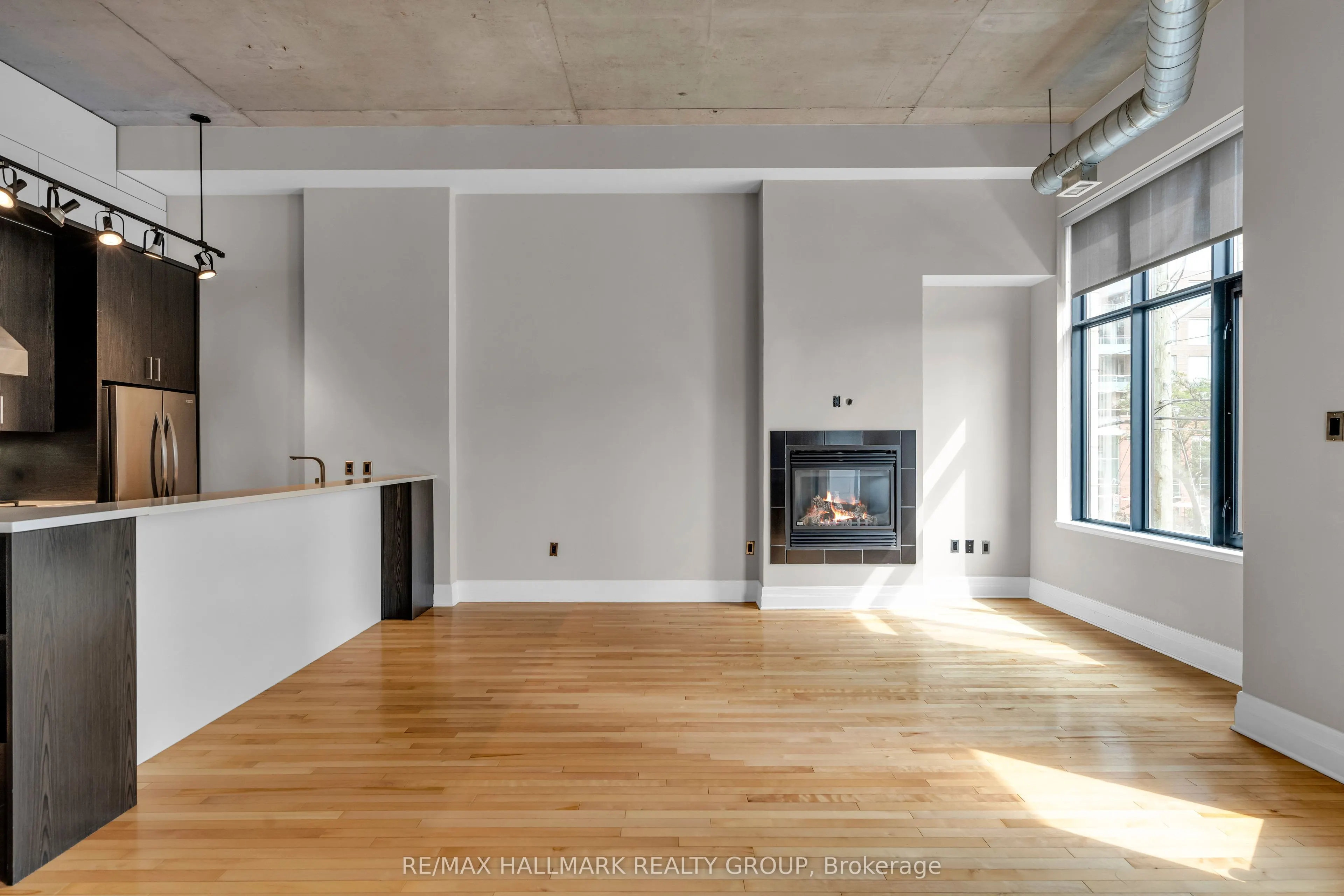 420 Berkley Avenue, #206