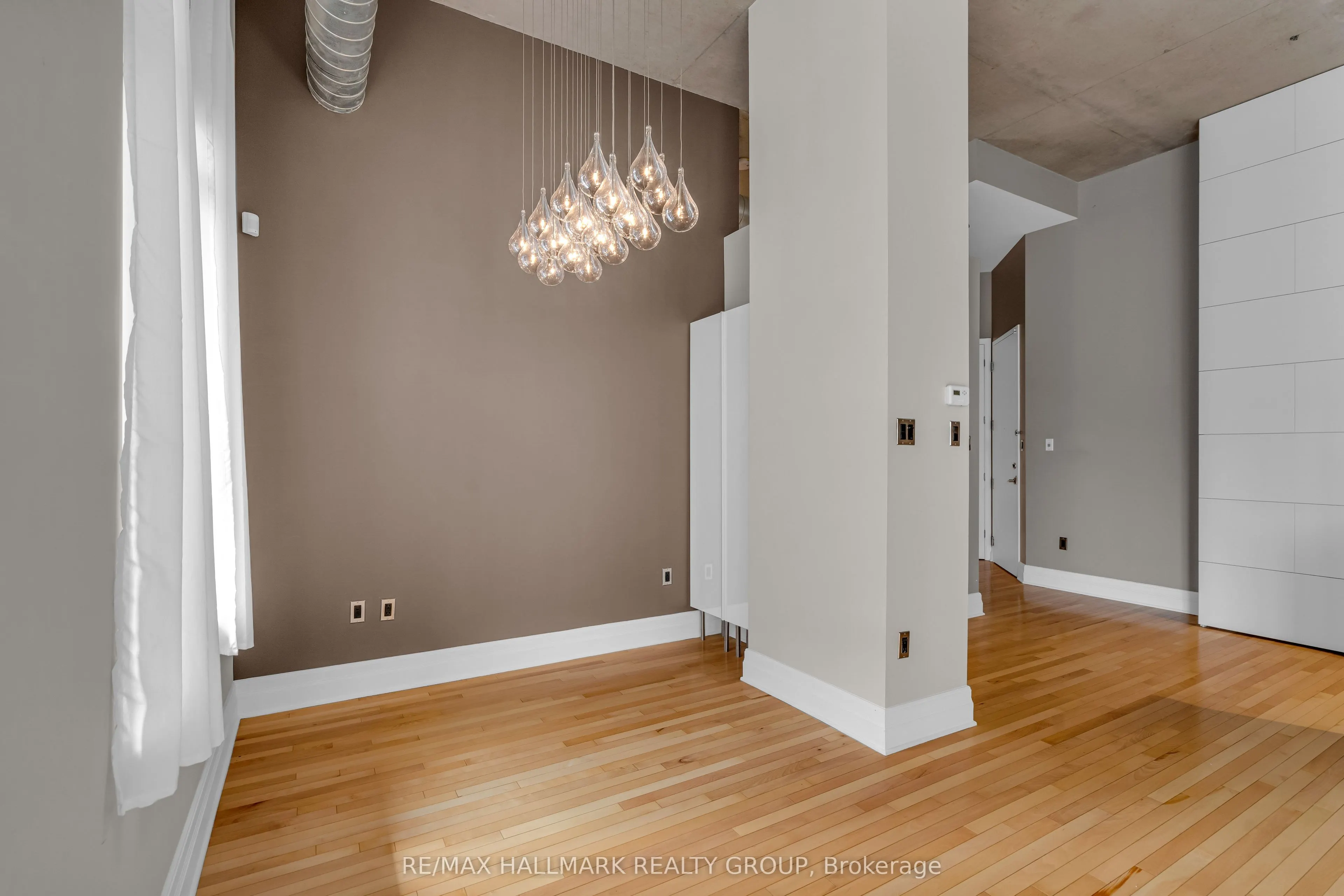 420 Berkley Avenue, #206