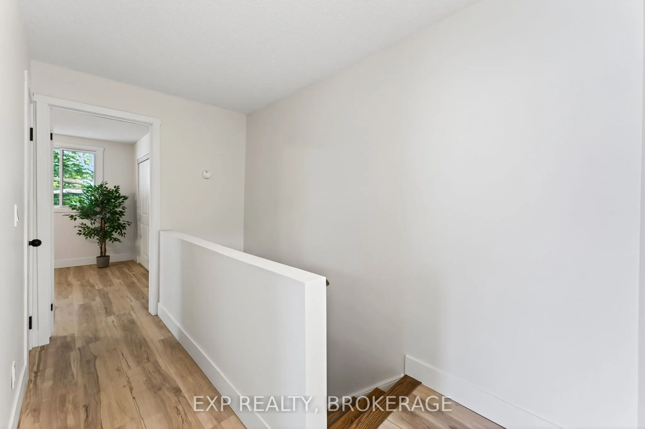 834 CEDARWOOD Drive