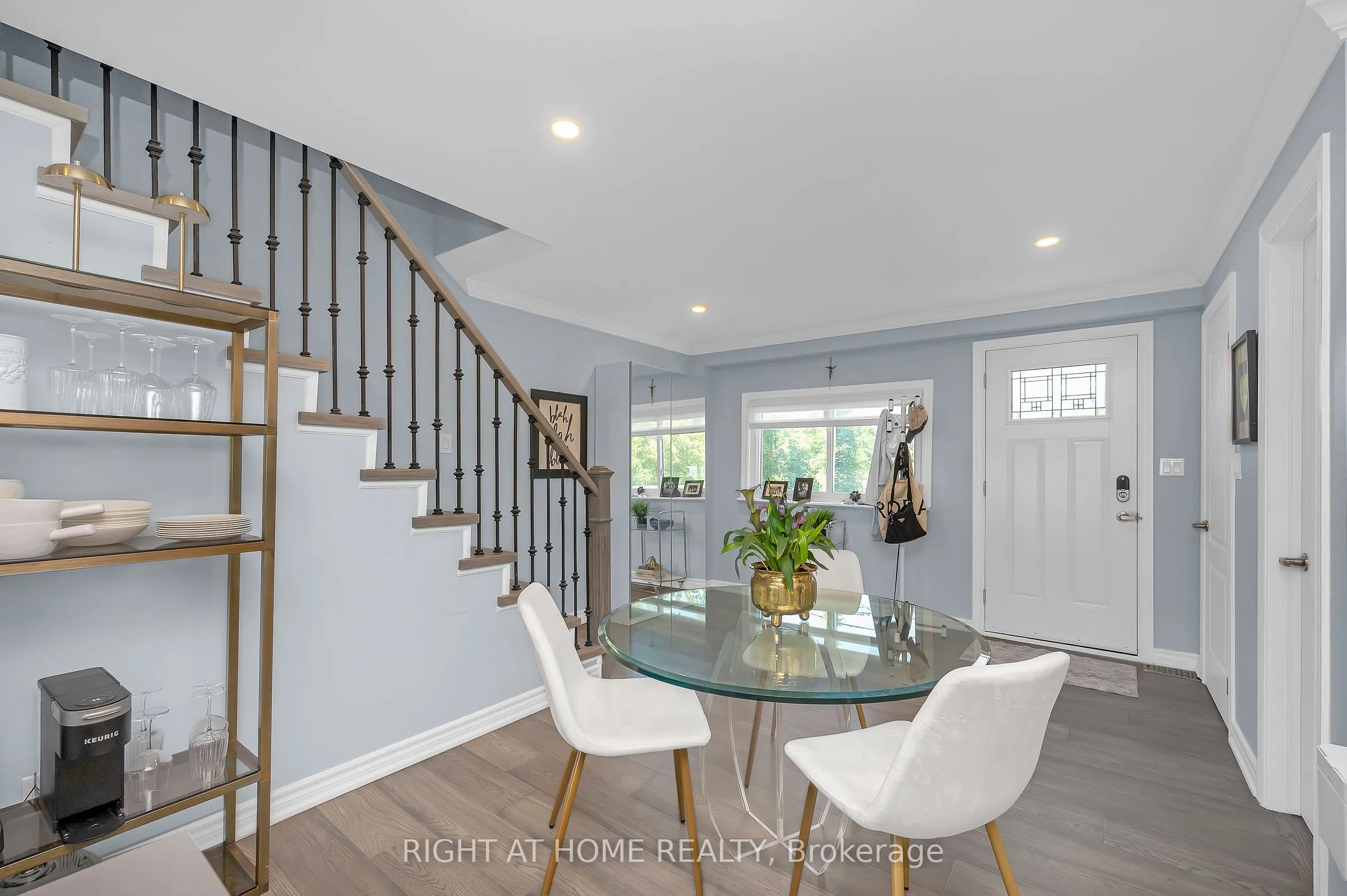74 Seabreeze Crescent