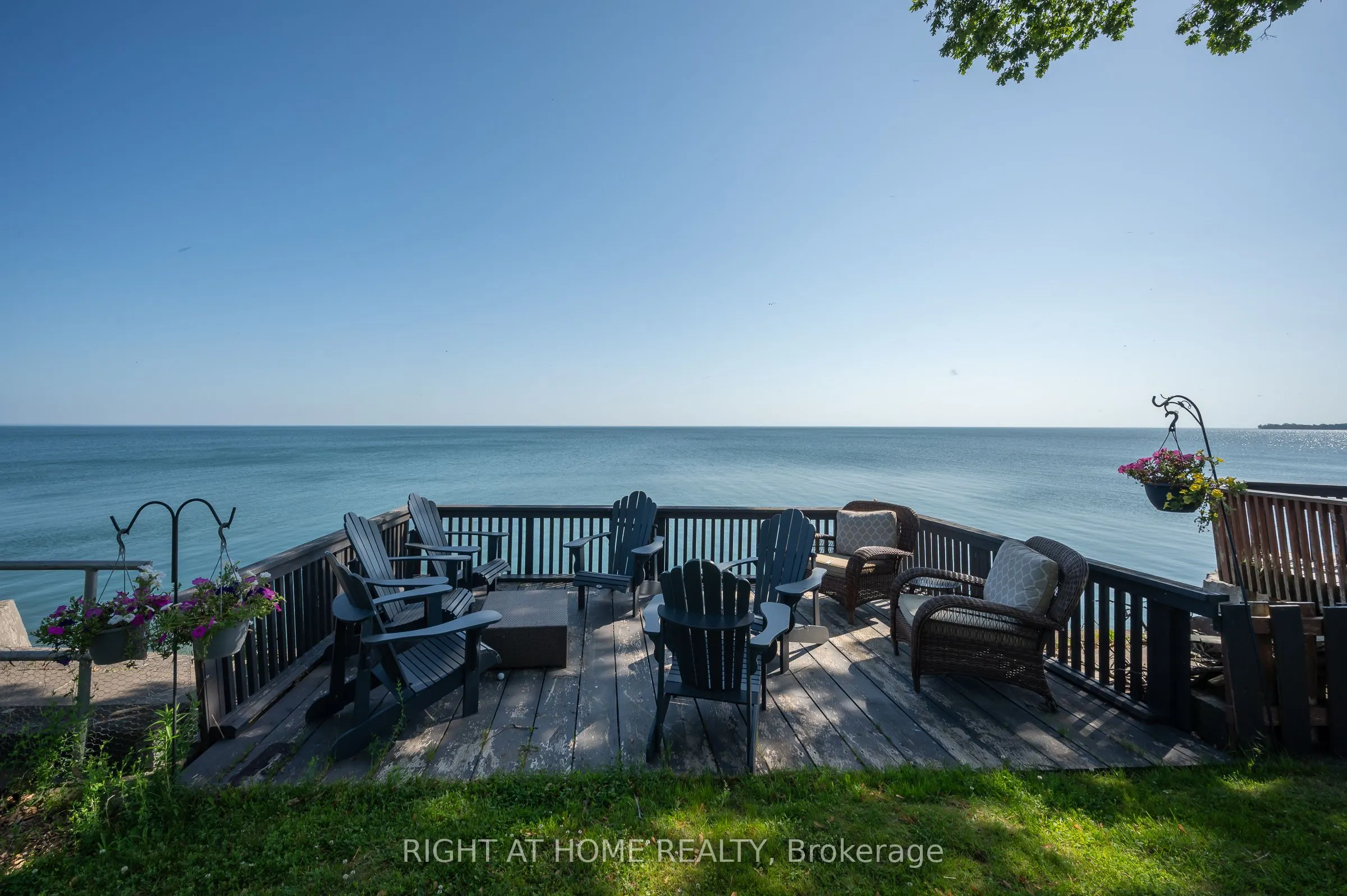 74 Seabreeze Crescent