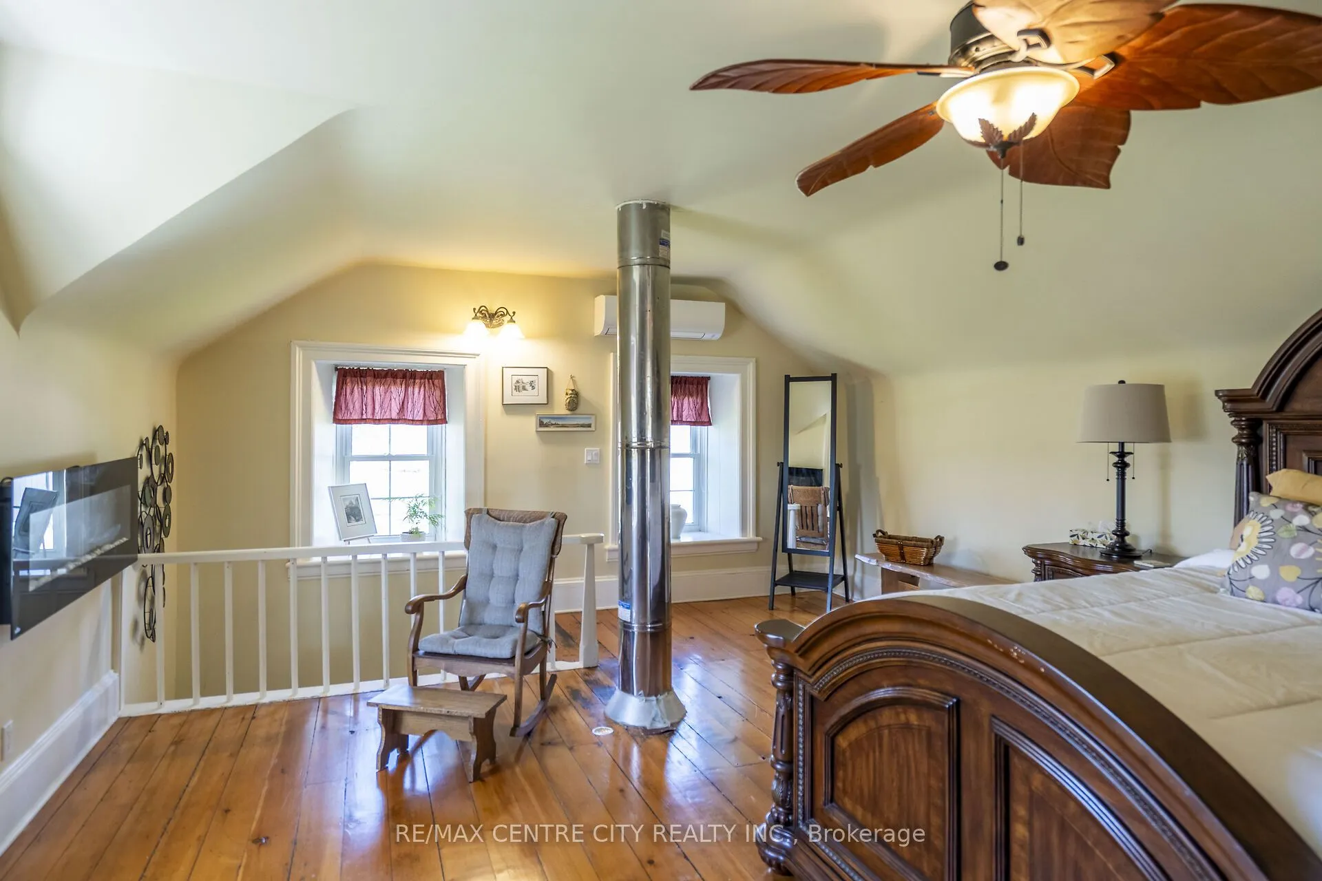 846635 Township Road 9