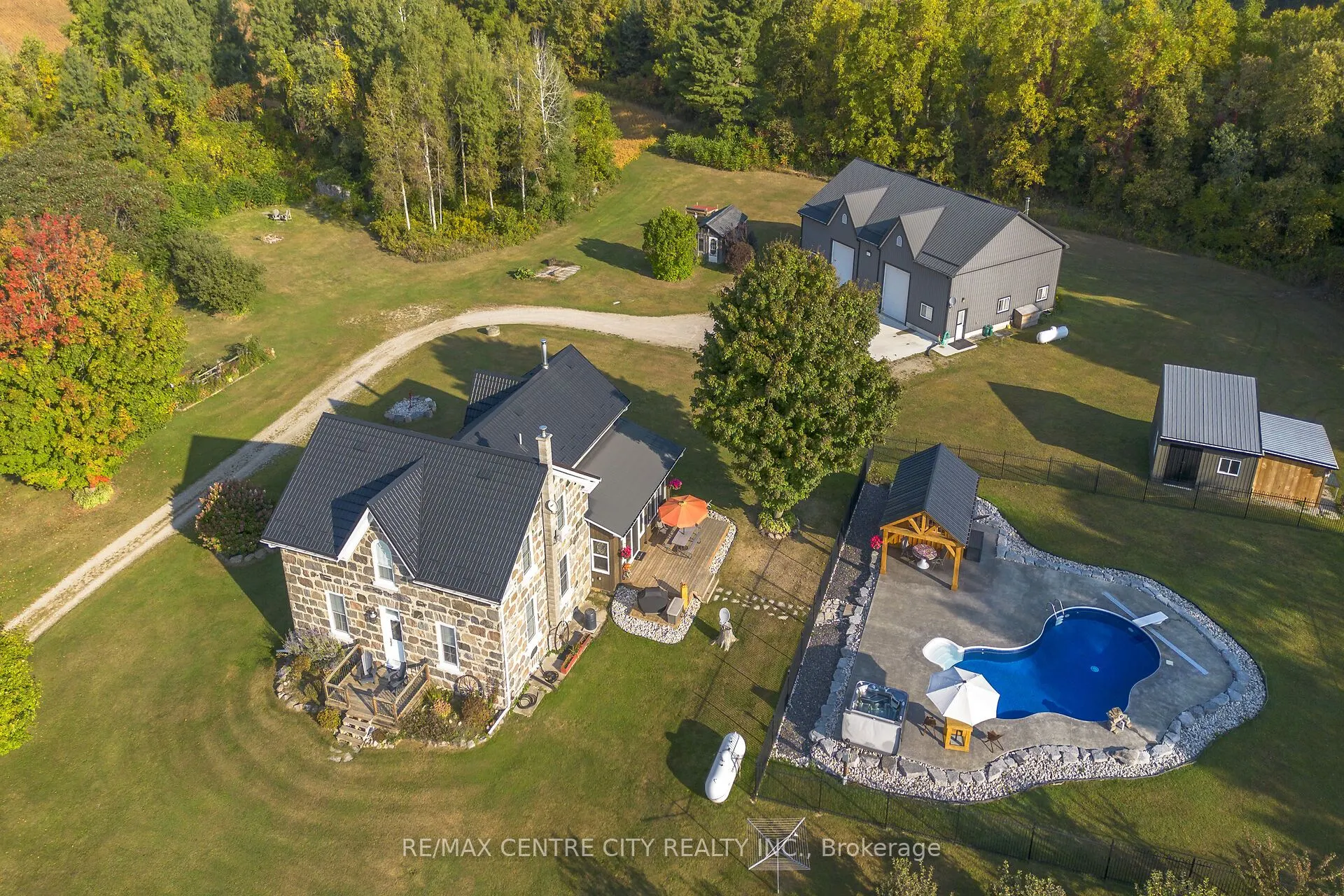 846635 Township Road 9