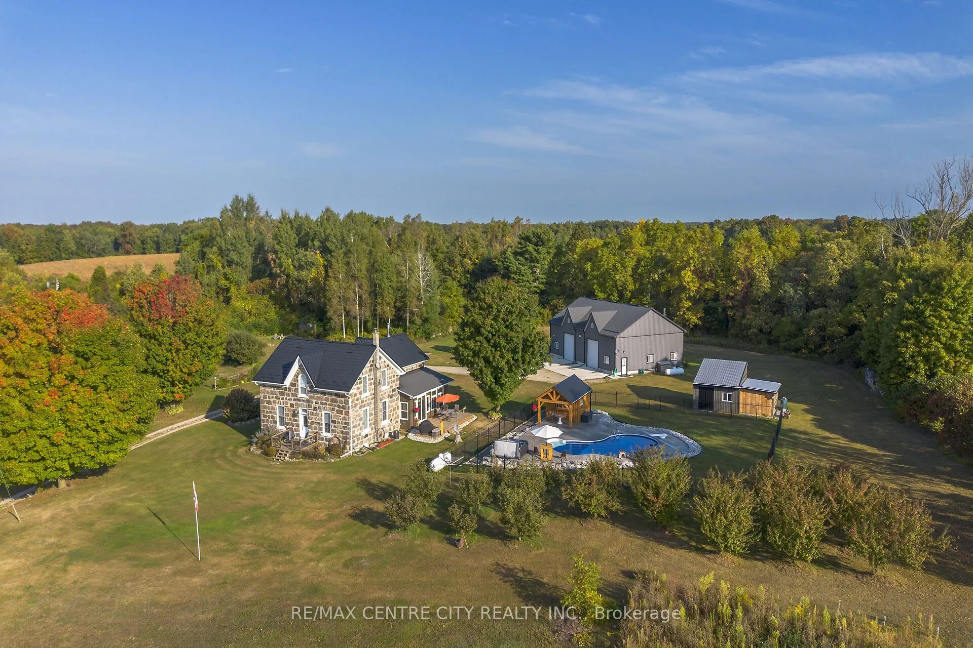 846635 Township Road 9