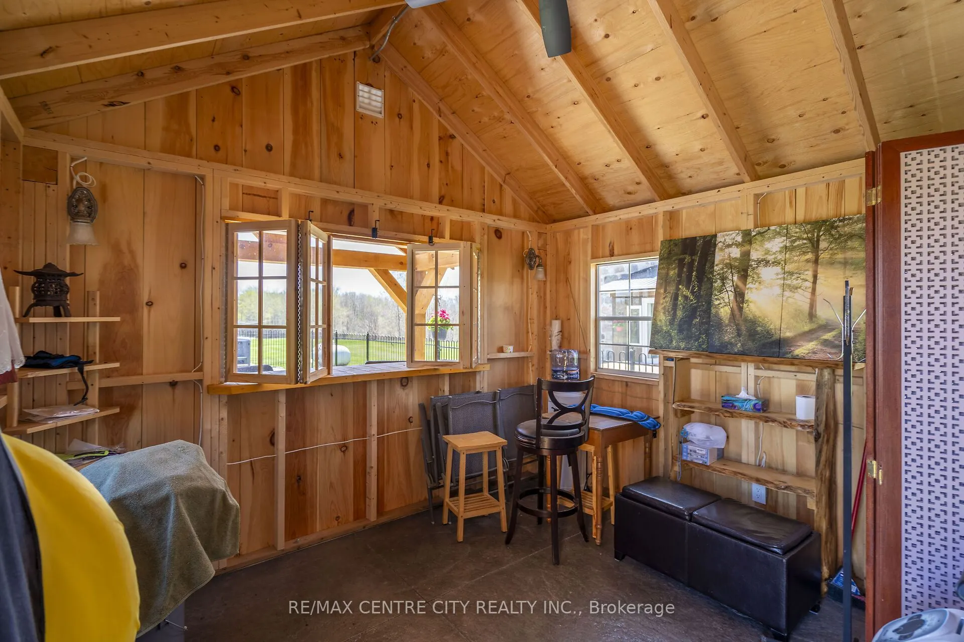 846635 Township Road 9