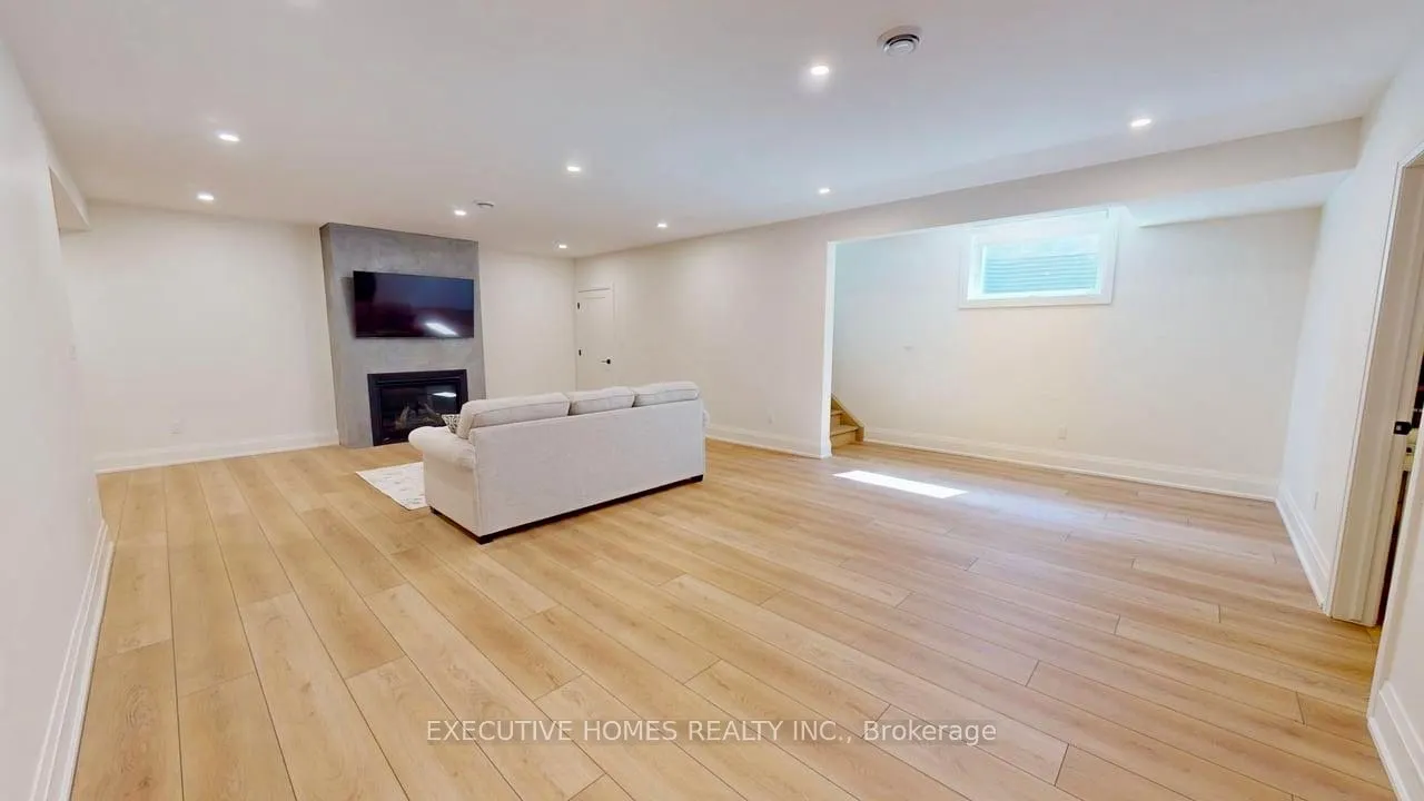 214 Irishwood Lane