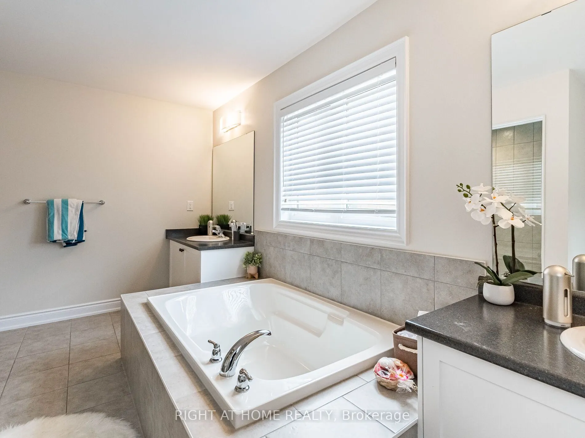 8779 Chickory Trail