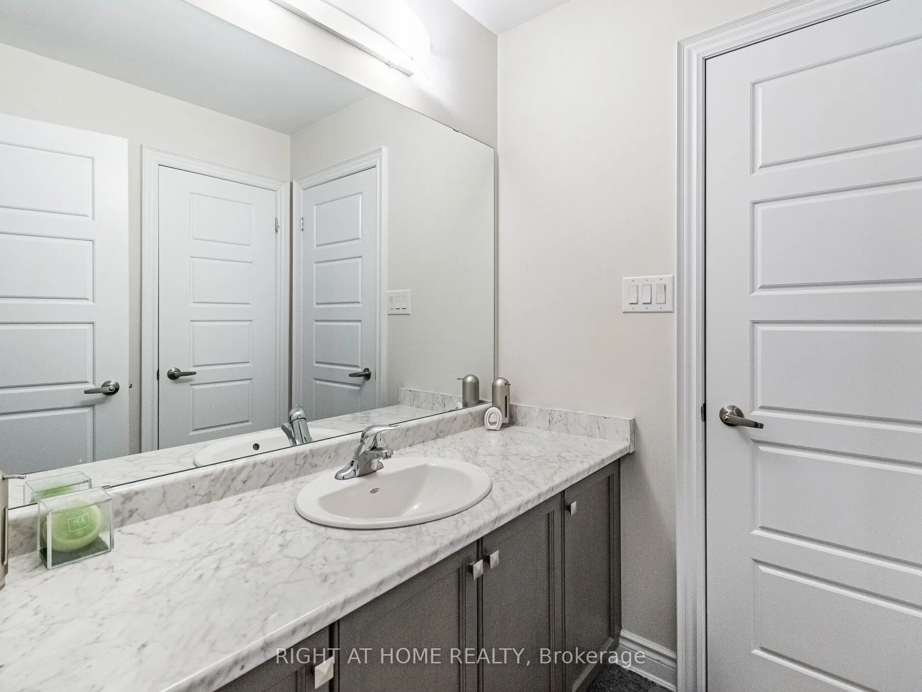 8779 Chickory Trail