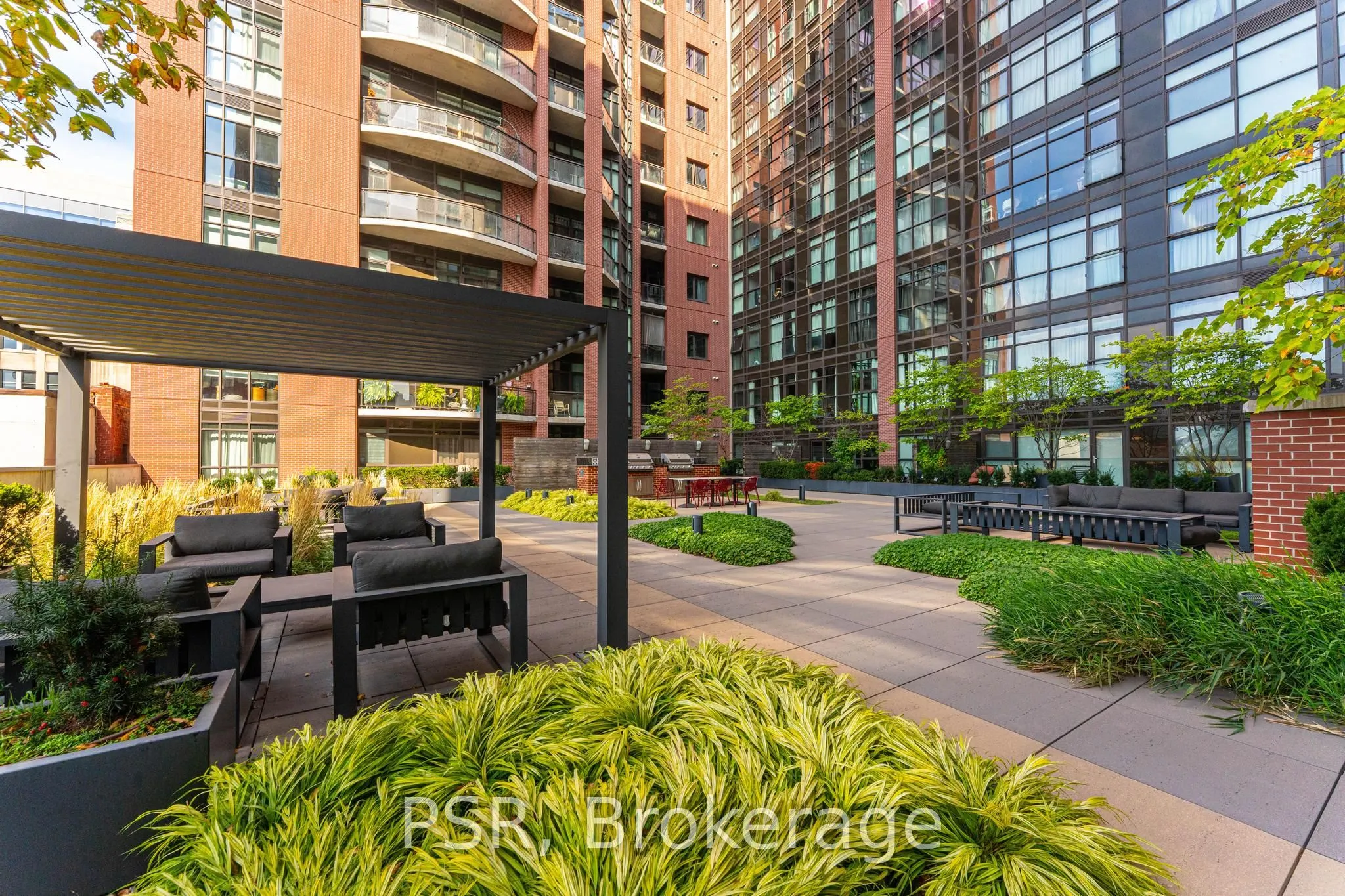 118 King Street E, #421