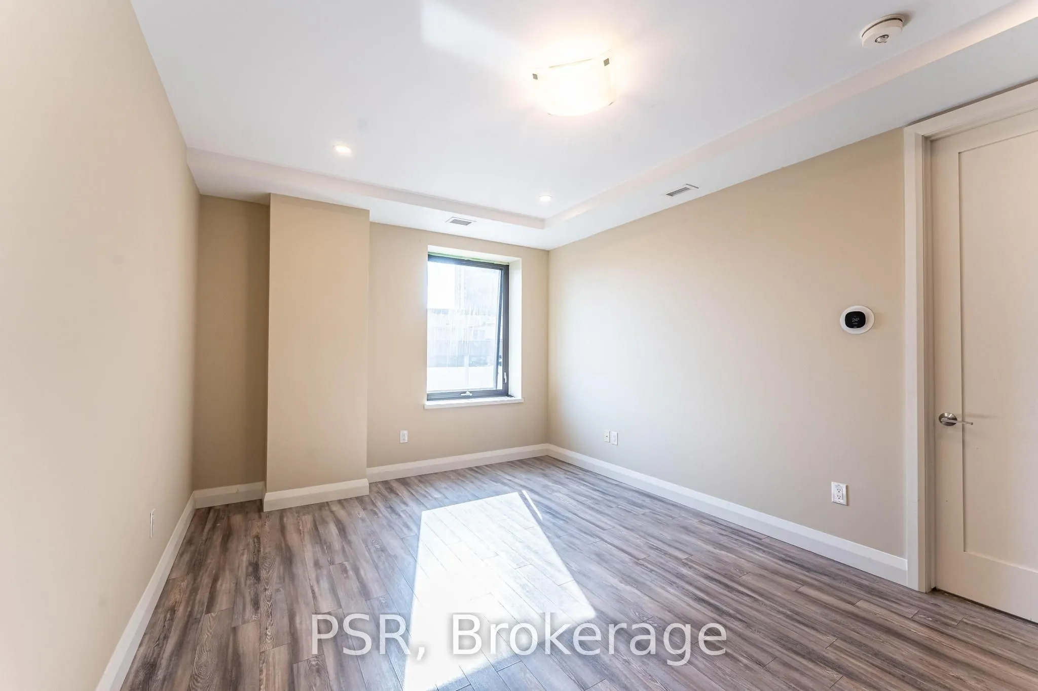 118 King Street E, #421