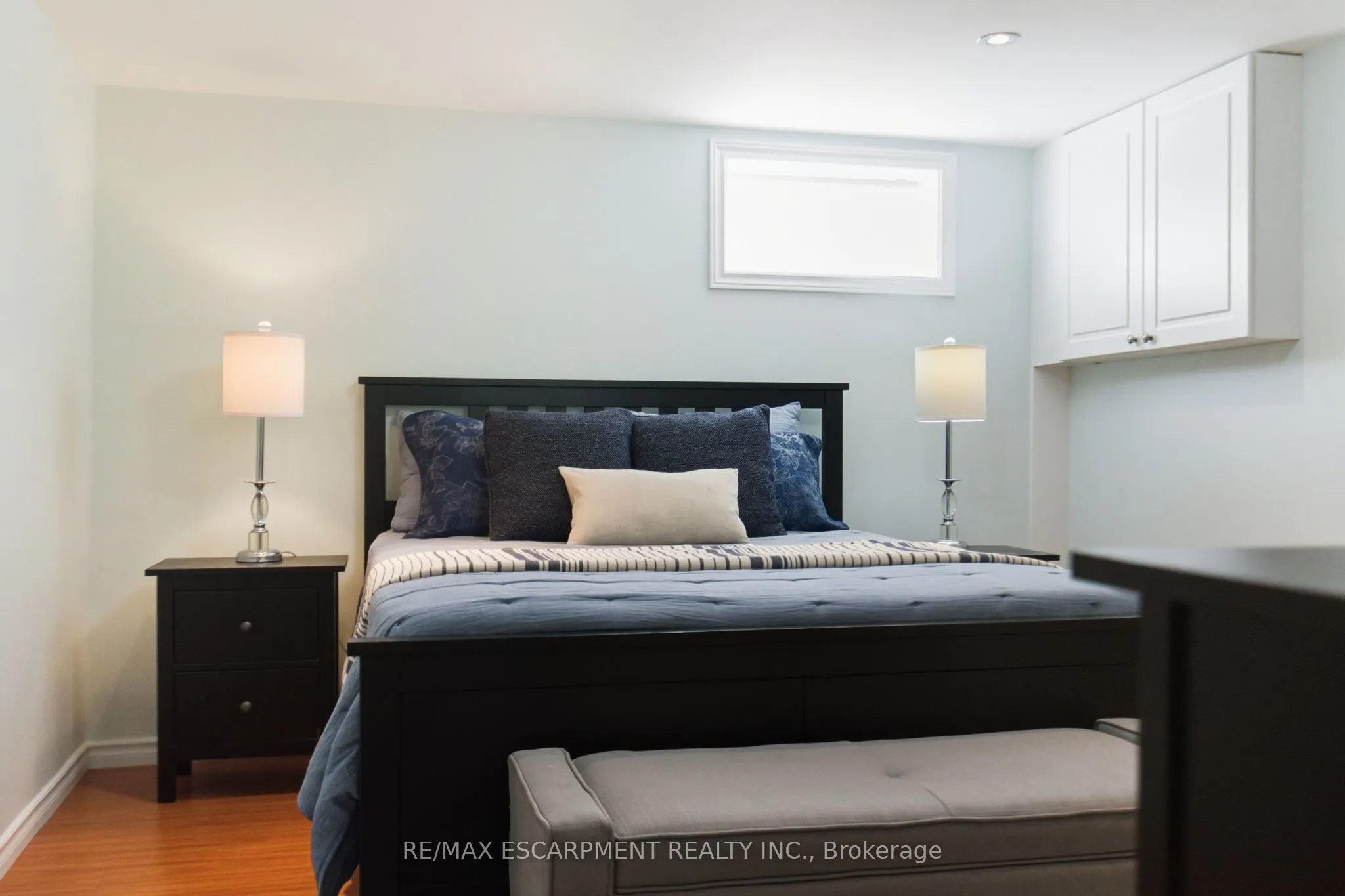 289 East 25th Street
