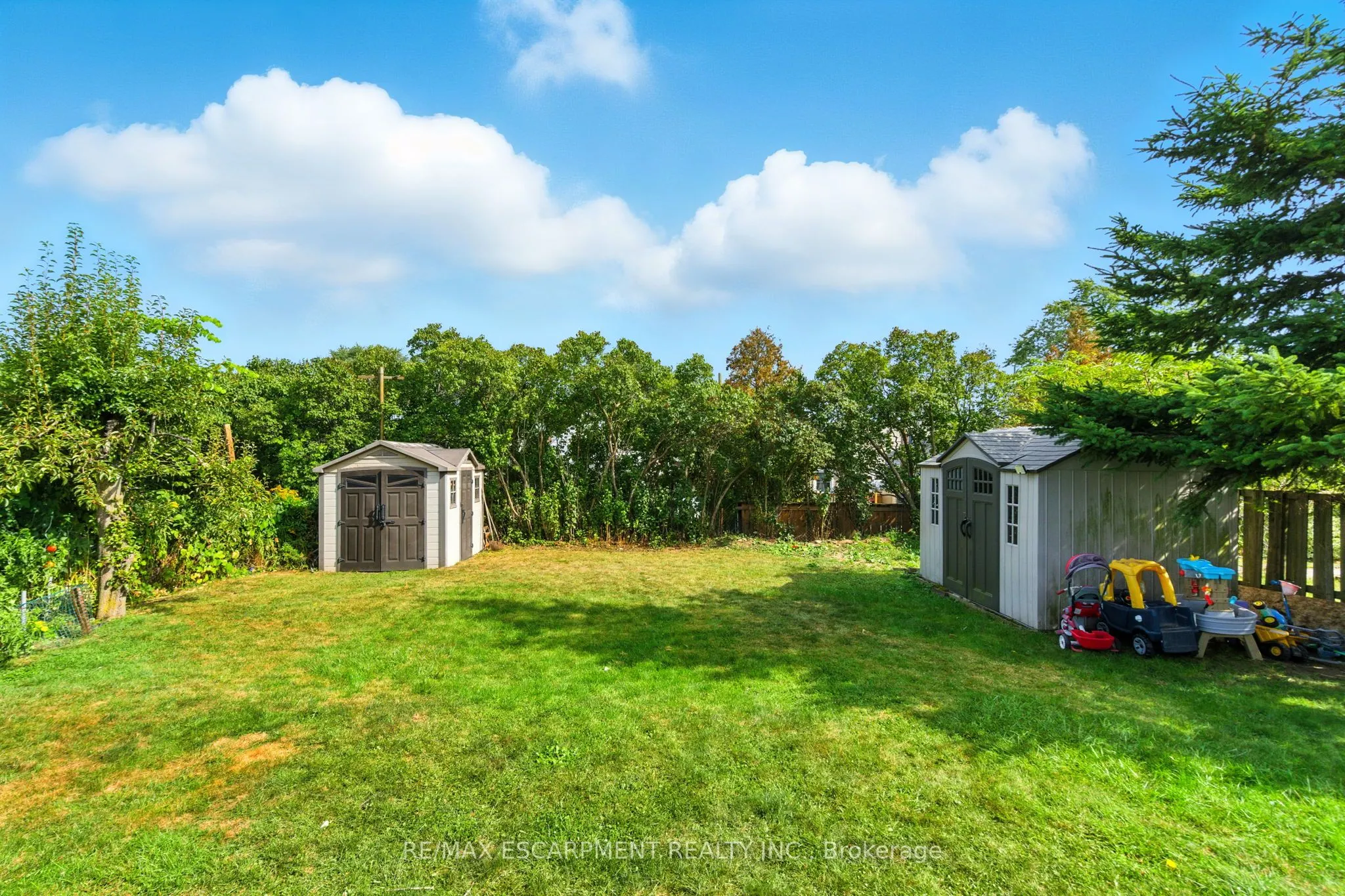 289 East 25th Street