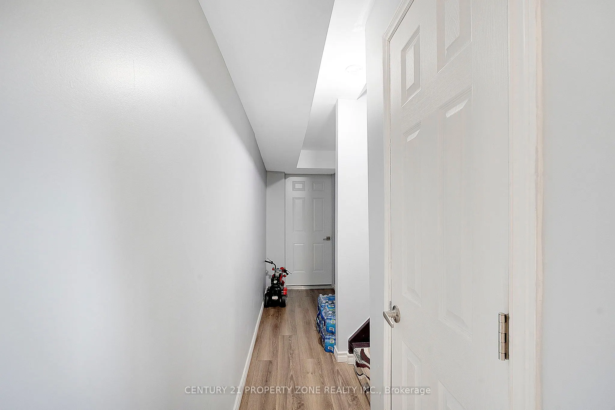 665 Greenhill Avenue