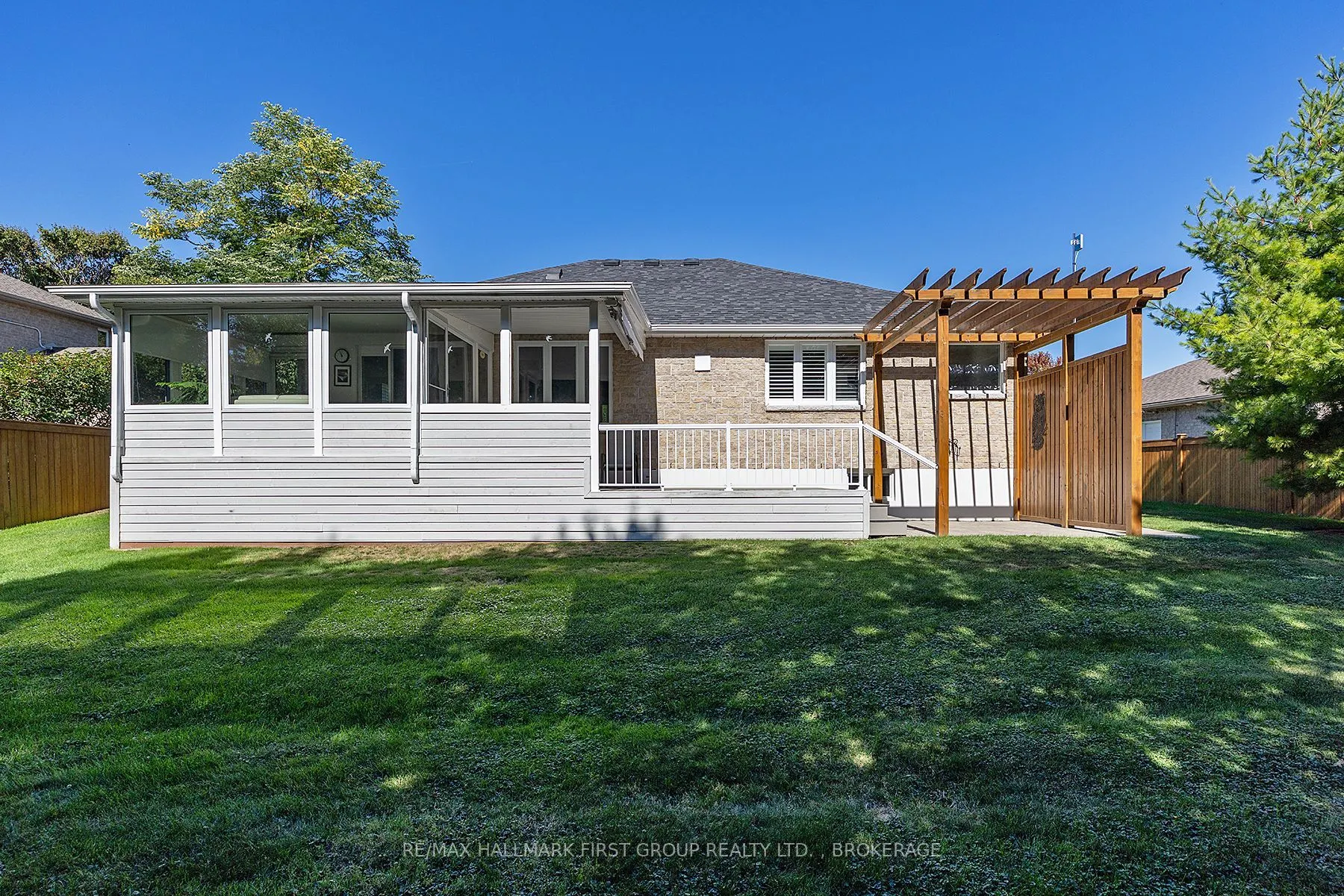 213 Smuggler's Cove Drive