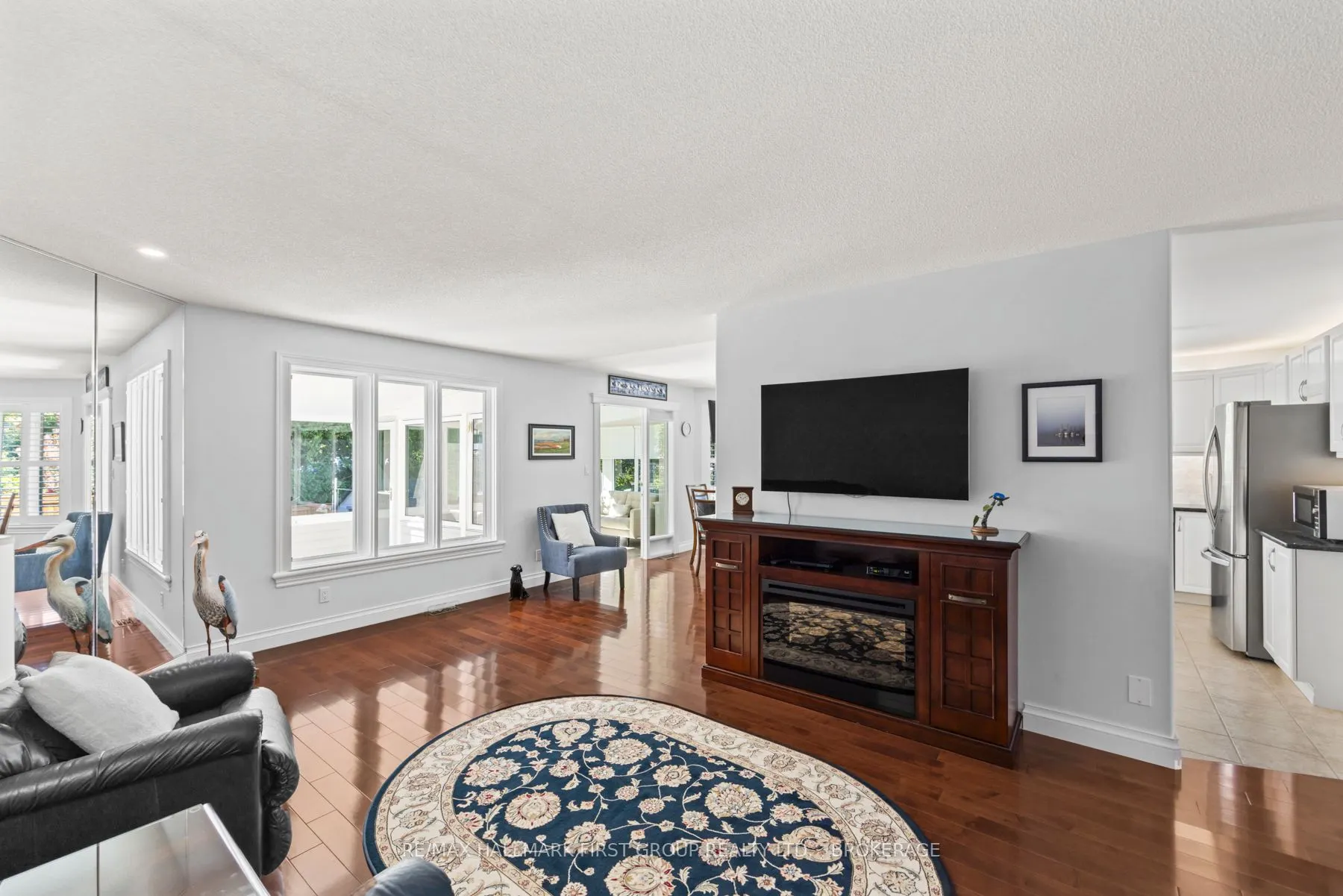 213 Smuggler's Cove Drive