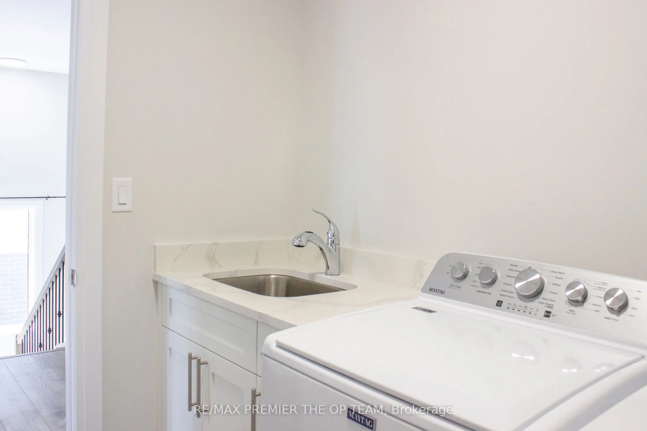 103 Eagle Street, #ON