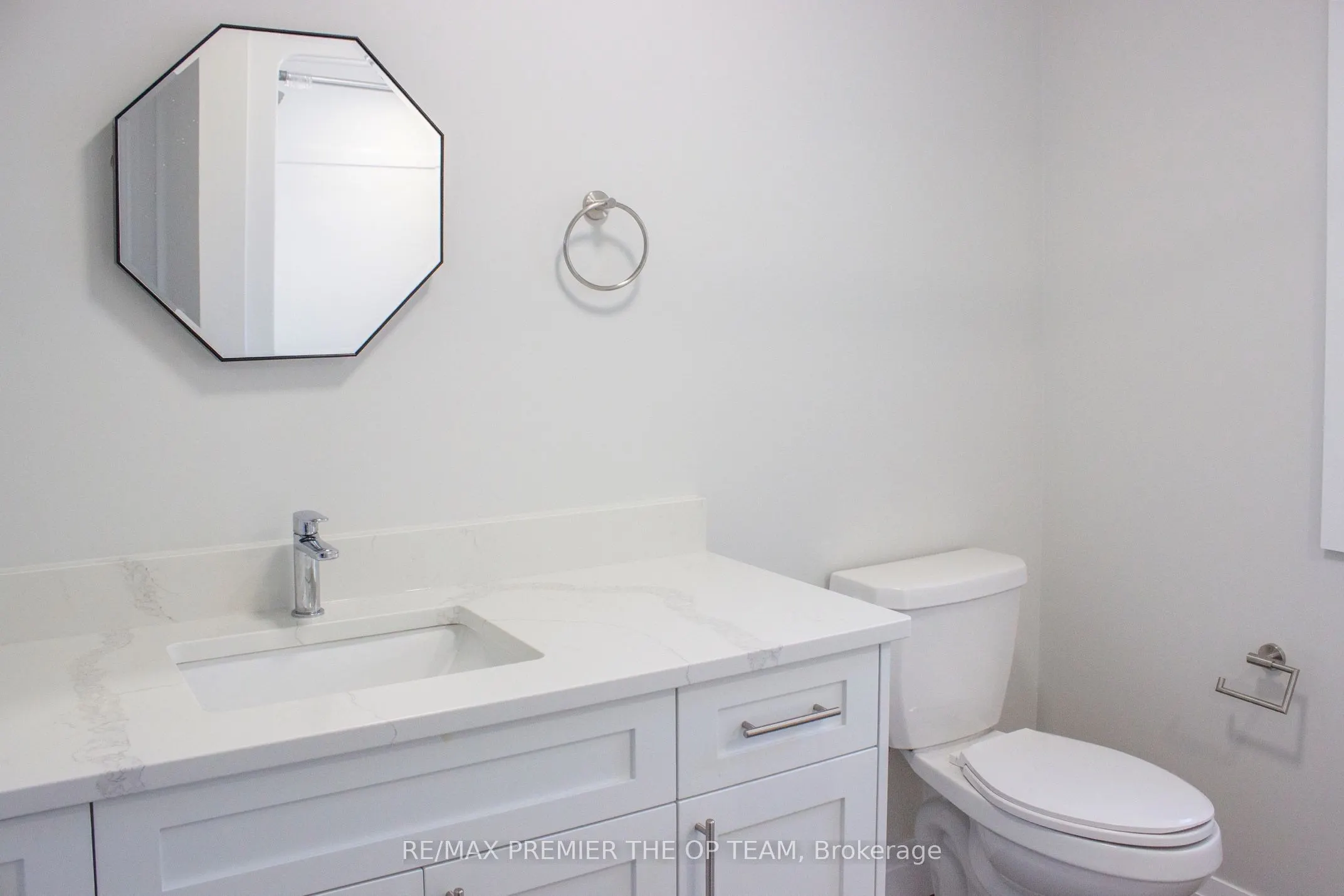 103 Eagle Street, #ON