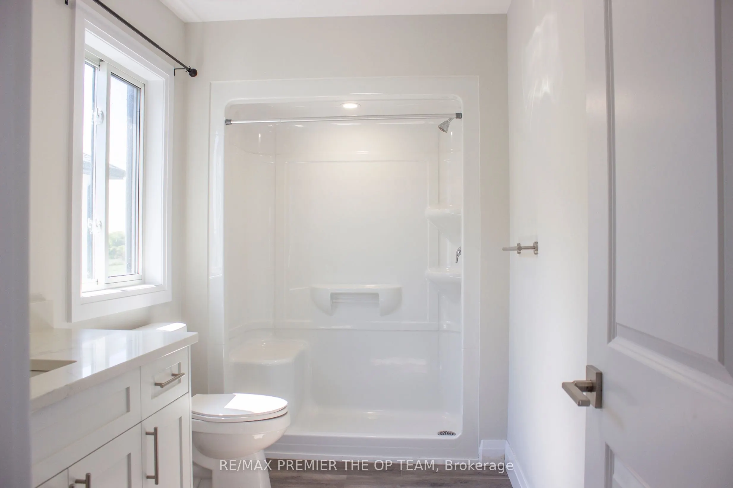 103 Eagle Street, #ON