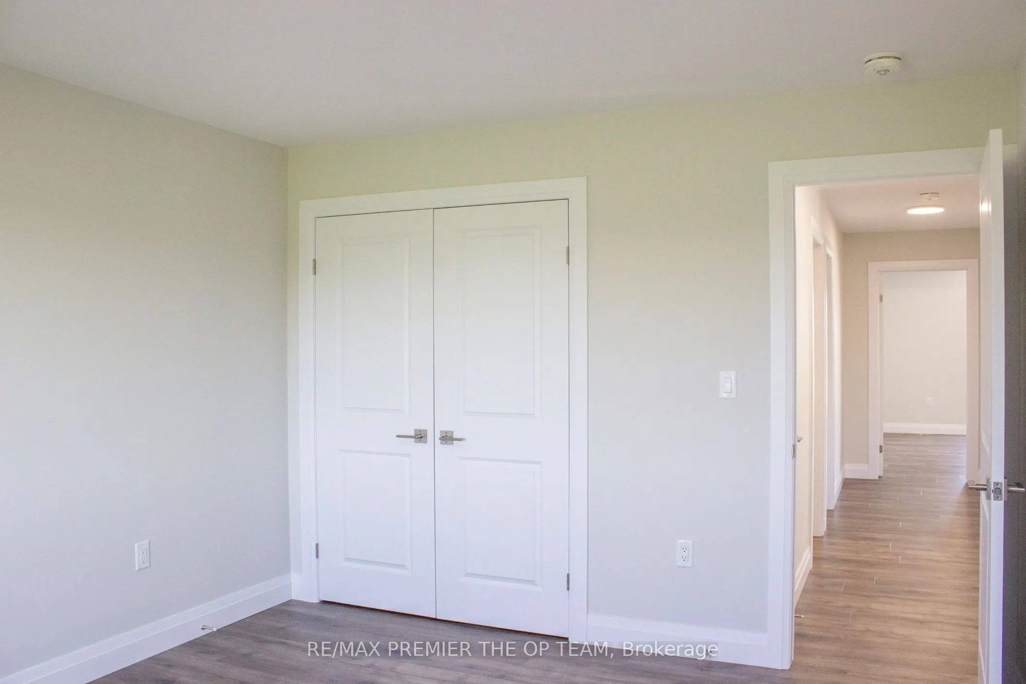 103 Eagle Street, #ON