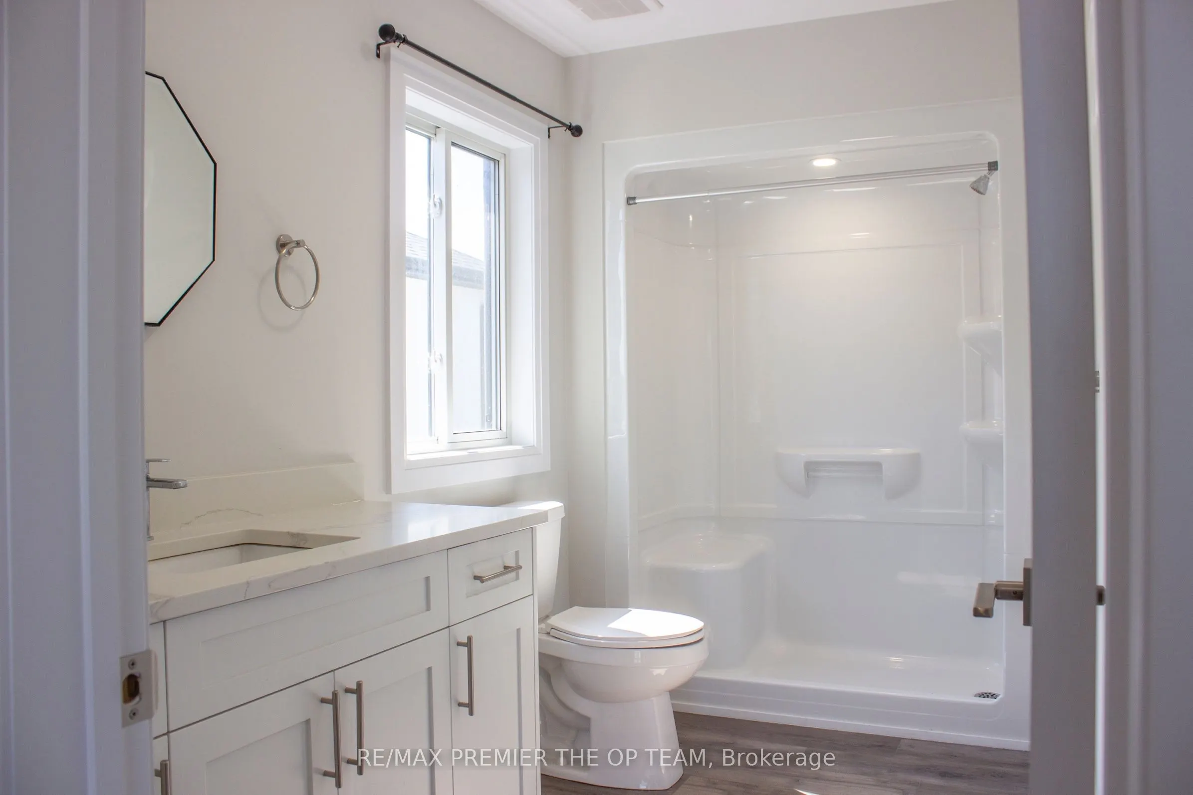 103 Eagle Street, #ON