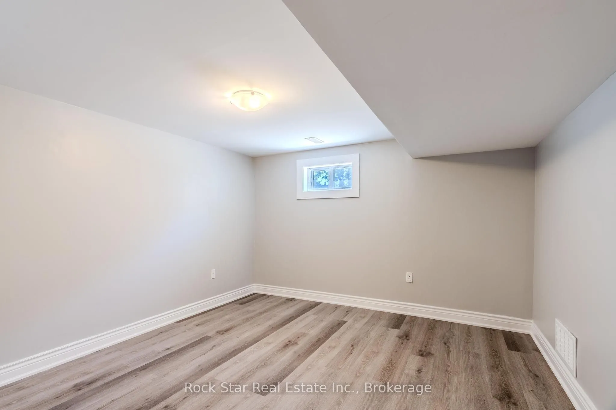 543 East 27th Street, #Lower