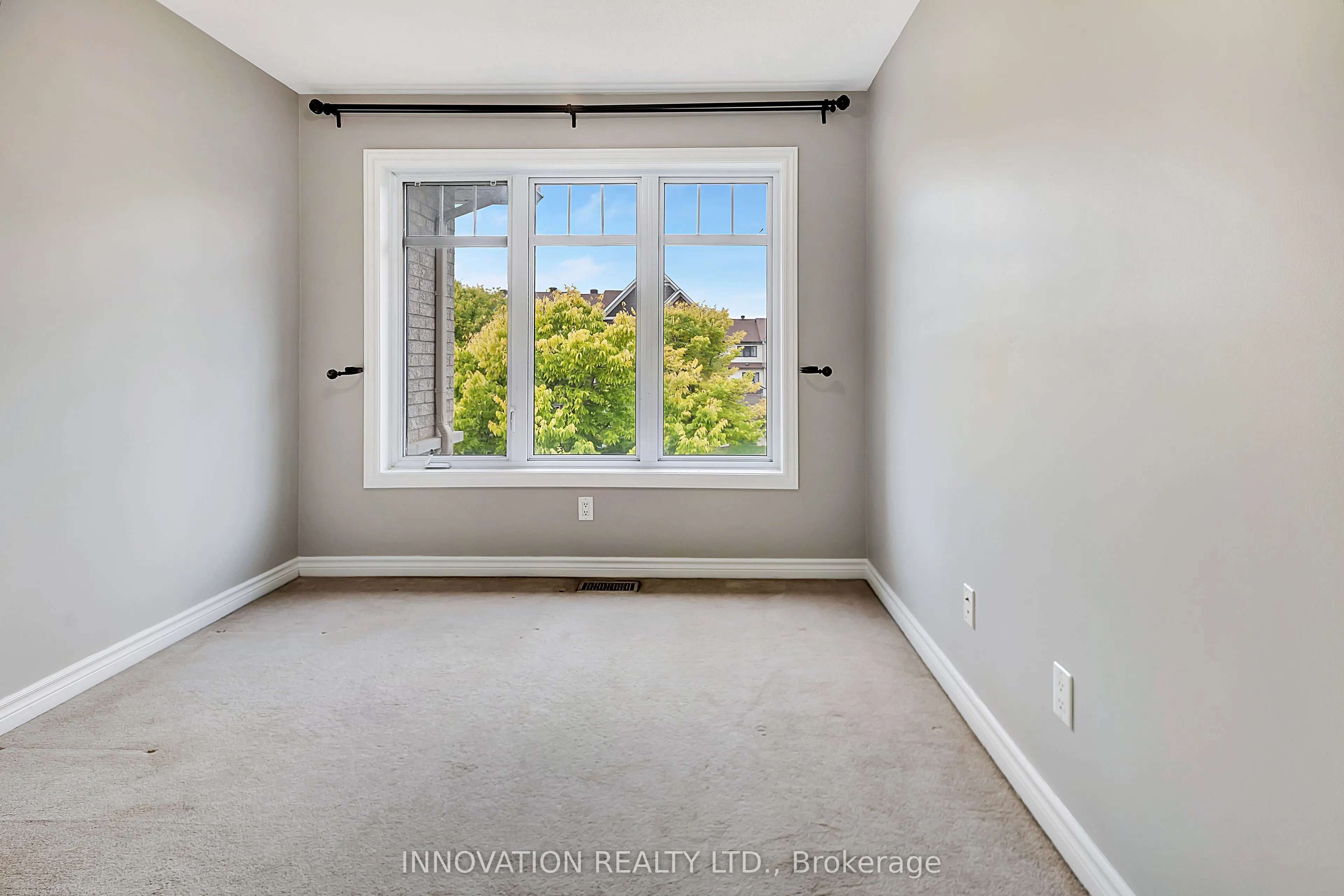 126 Garrity Crescent
