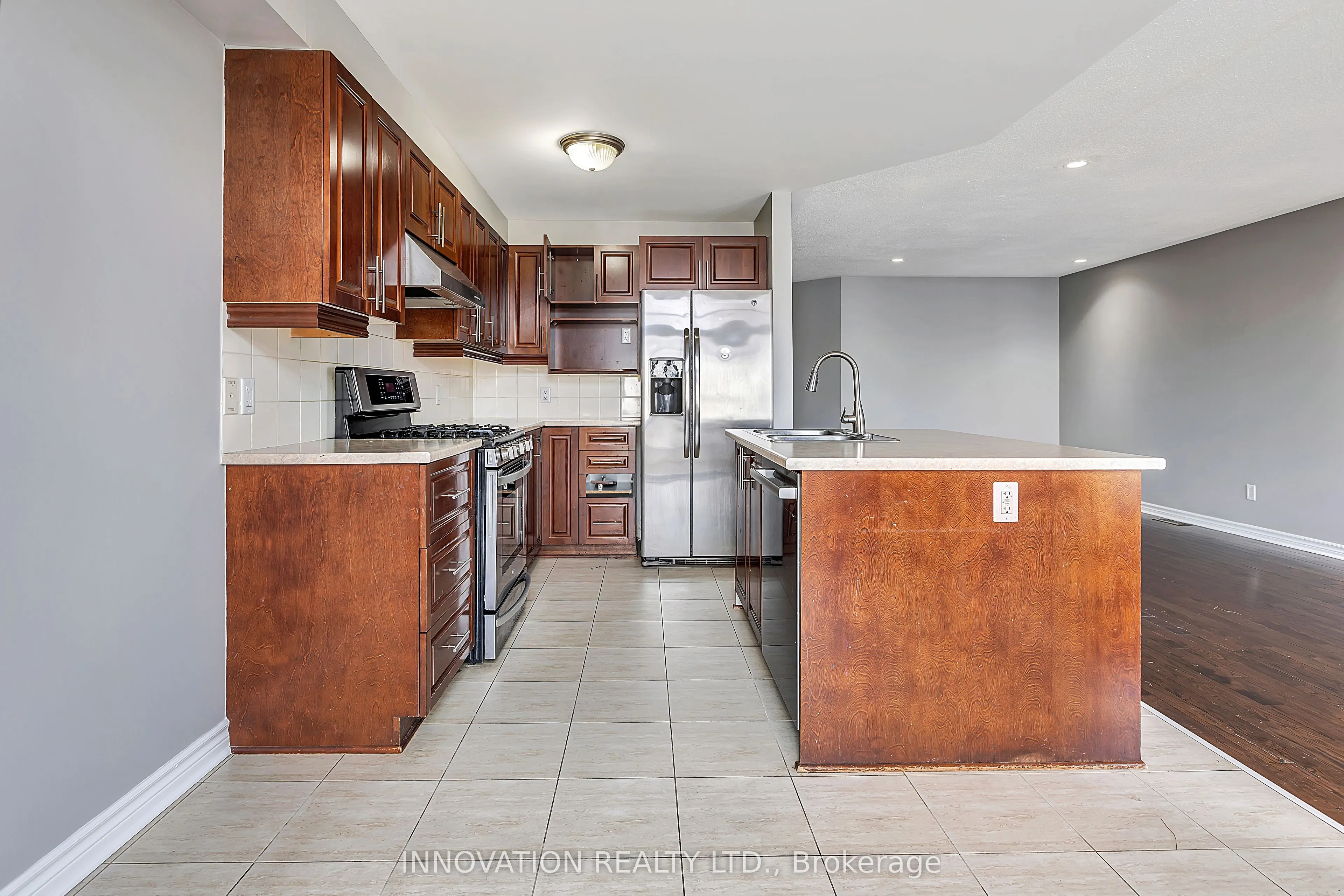 126 Garrity Crescent